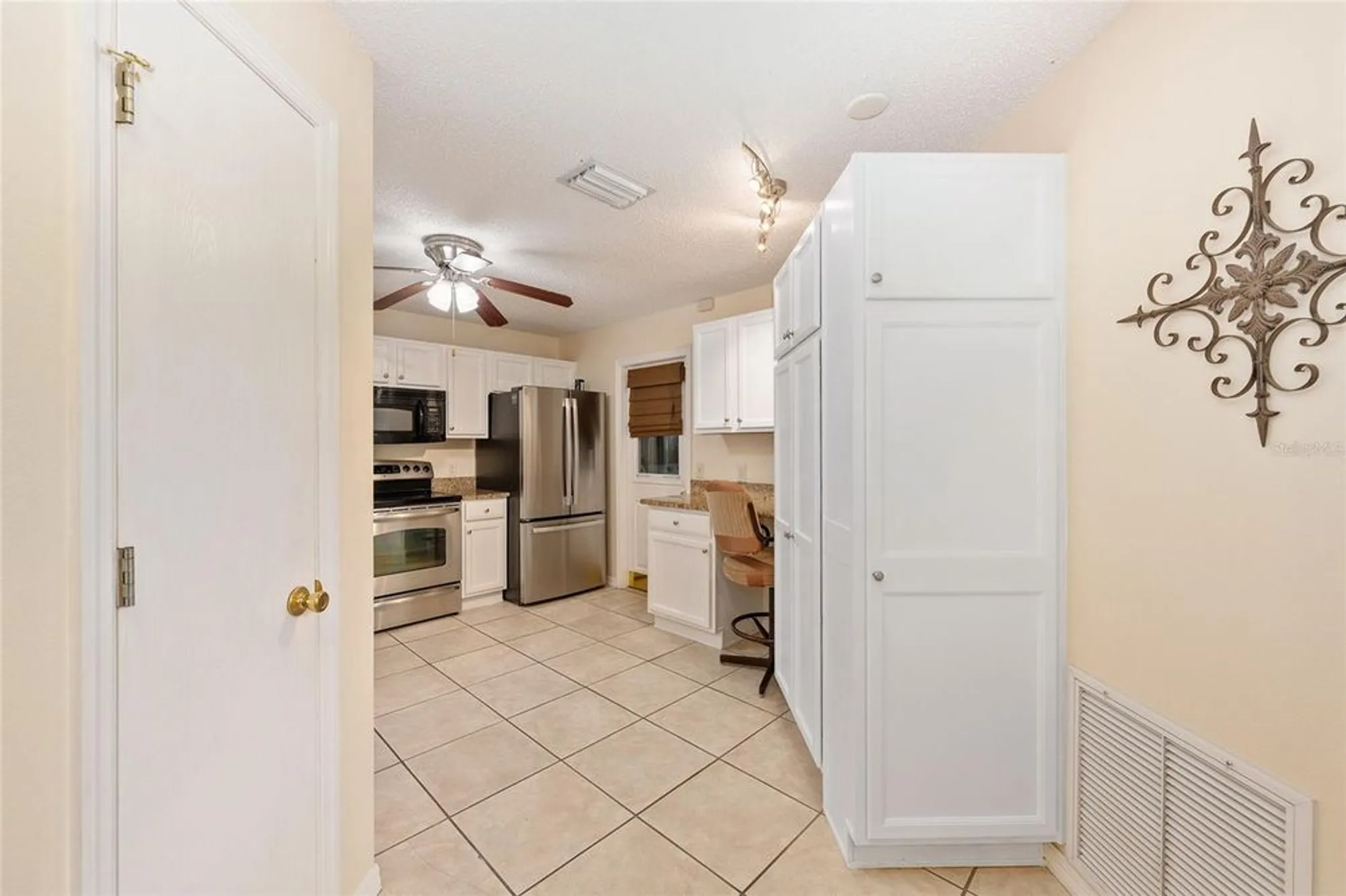 Property Slideshow image 8 of 54 | 1822 athens ln, The Villages, FL, 32162