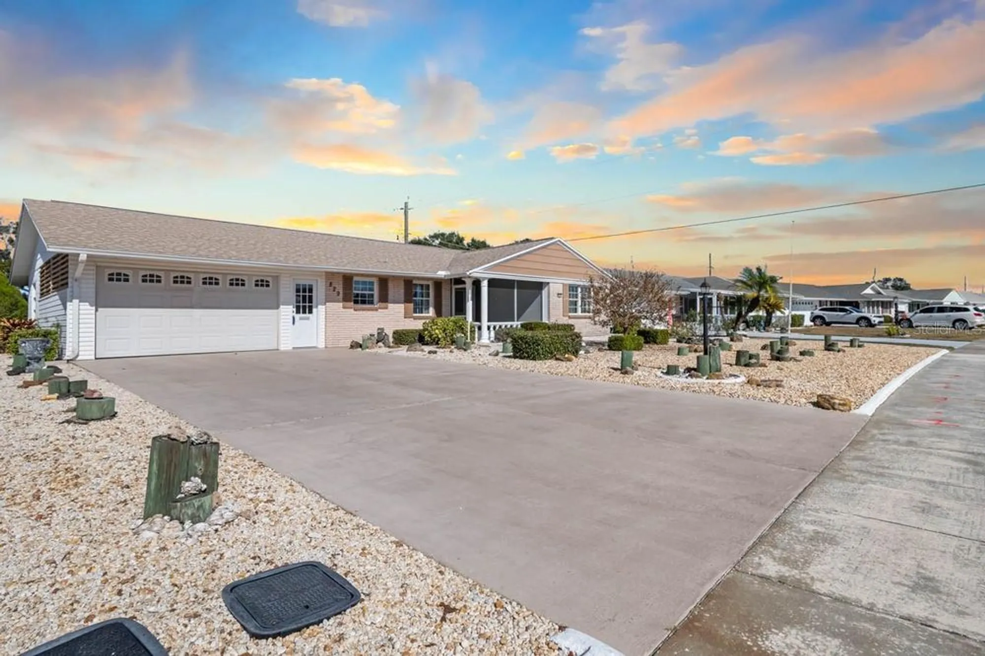 Property Slideshow image 31 of 80 | 829 fox hills dr, Sun City Center, FL, 33573