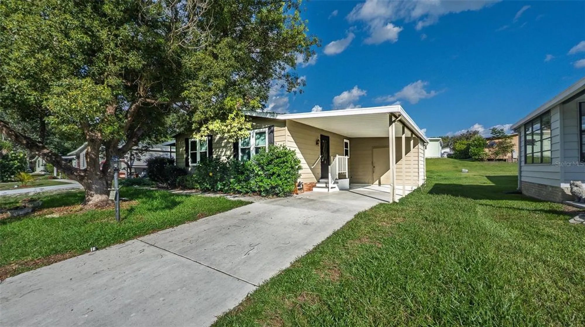 Property Slideshow image 23 of 25 | 1725 hilton head blvd, Lady Lake, FL, 32159