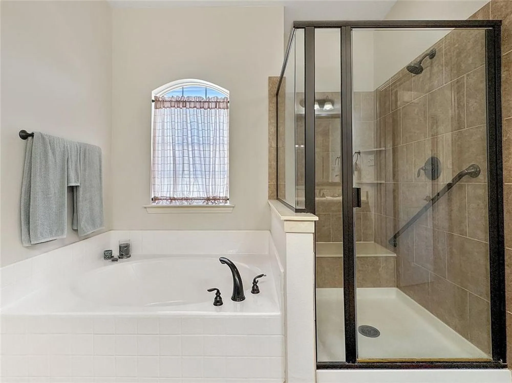 Property Slideshow image 21 of 33 | 3075 willow grove blvd apt 1501, Mckinney, TX, 75070