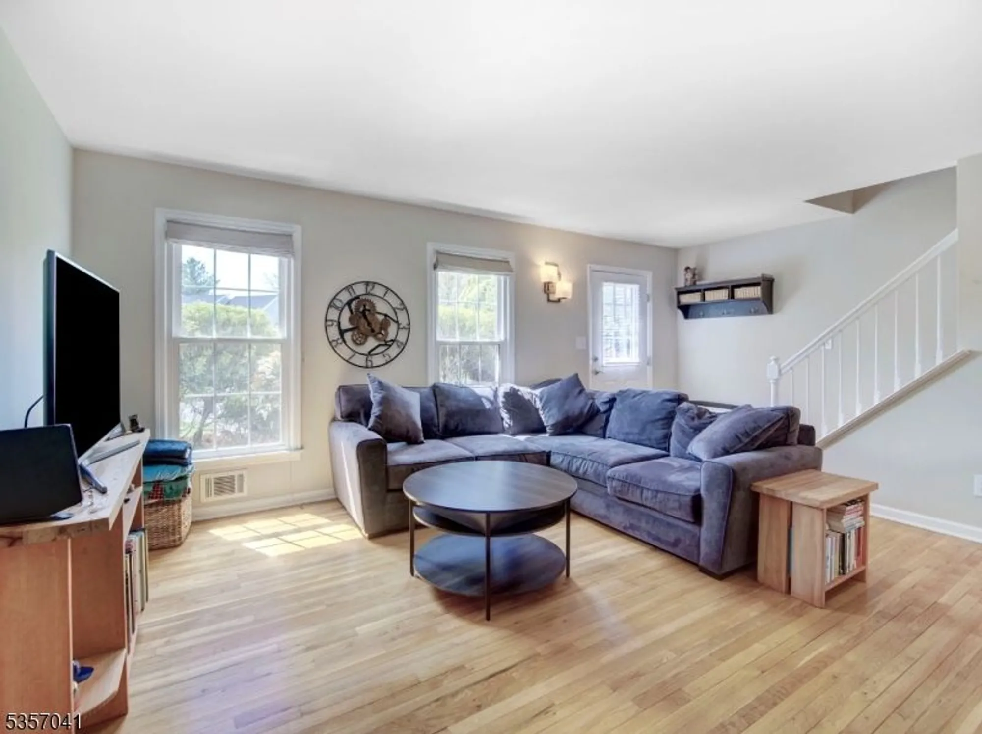 Property Slideshow image 4 of 28 | 77 hampshire dr, Mendham, NJ, 07945