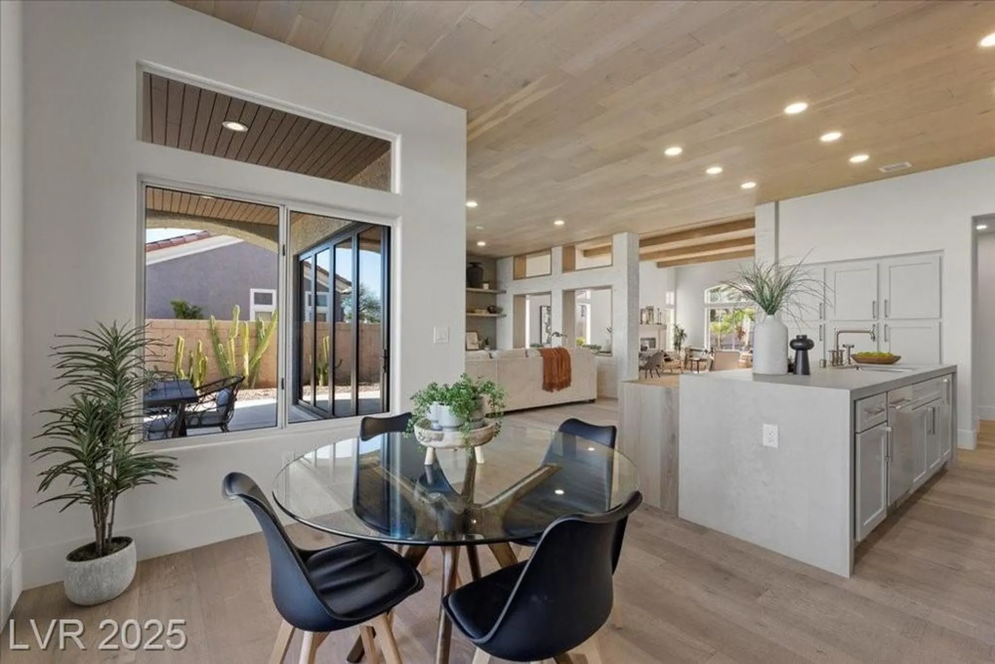 Property Slideshow image 30 of 78 | 2508 faiss dr, Las Vegas, NV, 89134