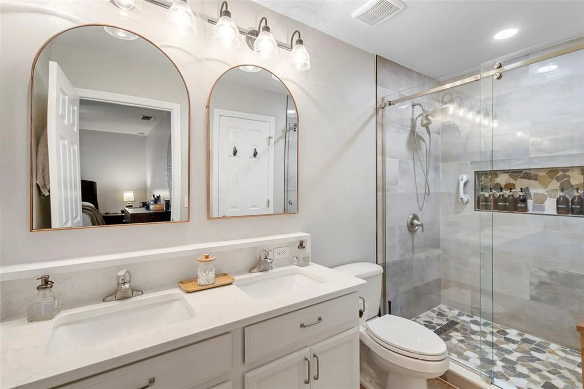 Property Slideshow image 26 of 52 | 30118 cheval st, Mount Dora, FL, 32757