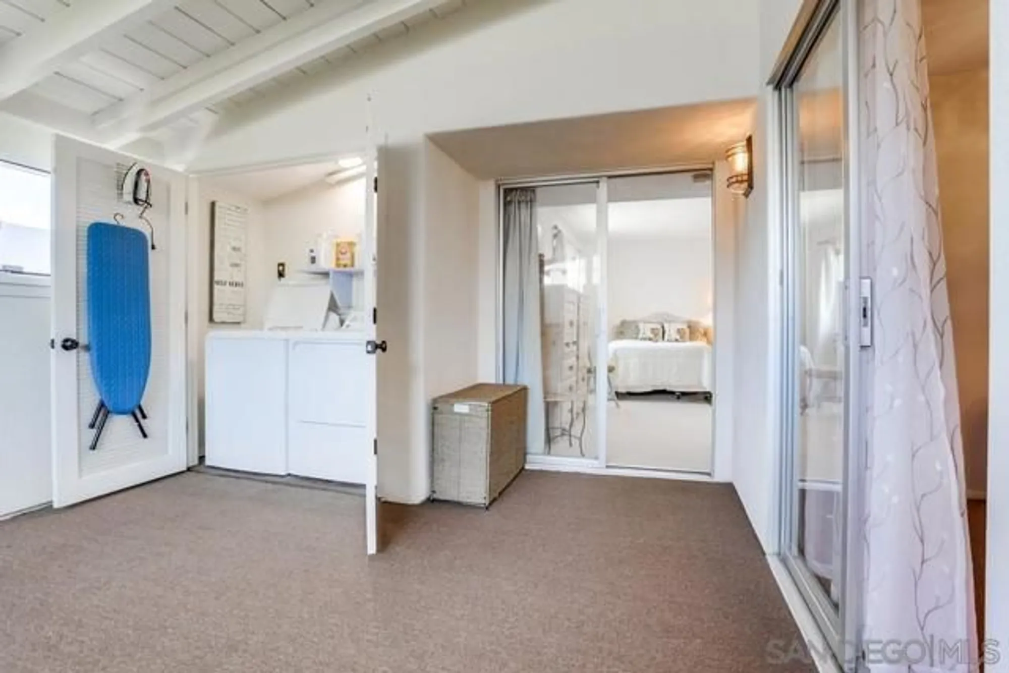 Property Slideshow image 18 of 46 | 16555 caminito vecinos 39, San Diego, CA, 92128