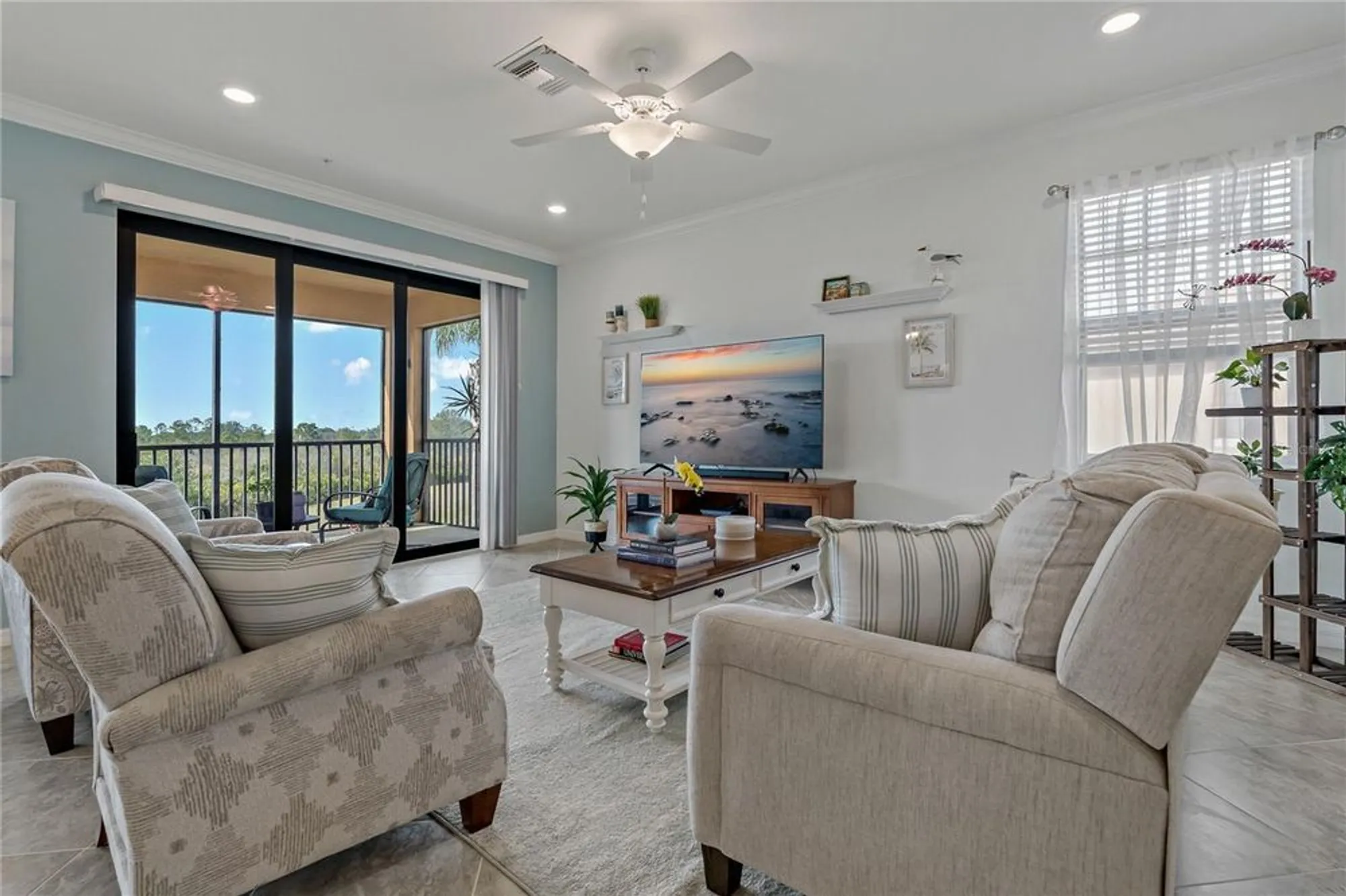 Property Slideshow image 12 of 67 | 23189 banbury way 203, Venice, FL, 34293