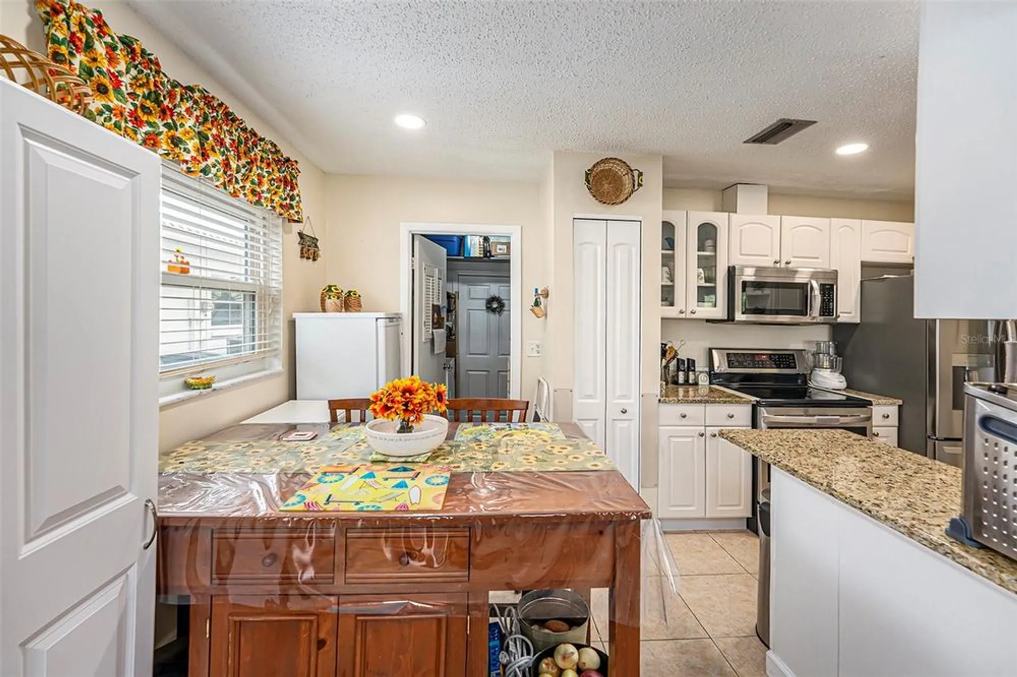 Property Slideshow image 13 of 26 | 3457 101st ter, Pinellas Park, FL, 33782