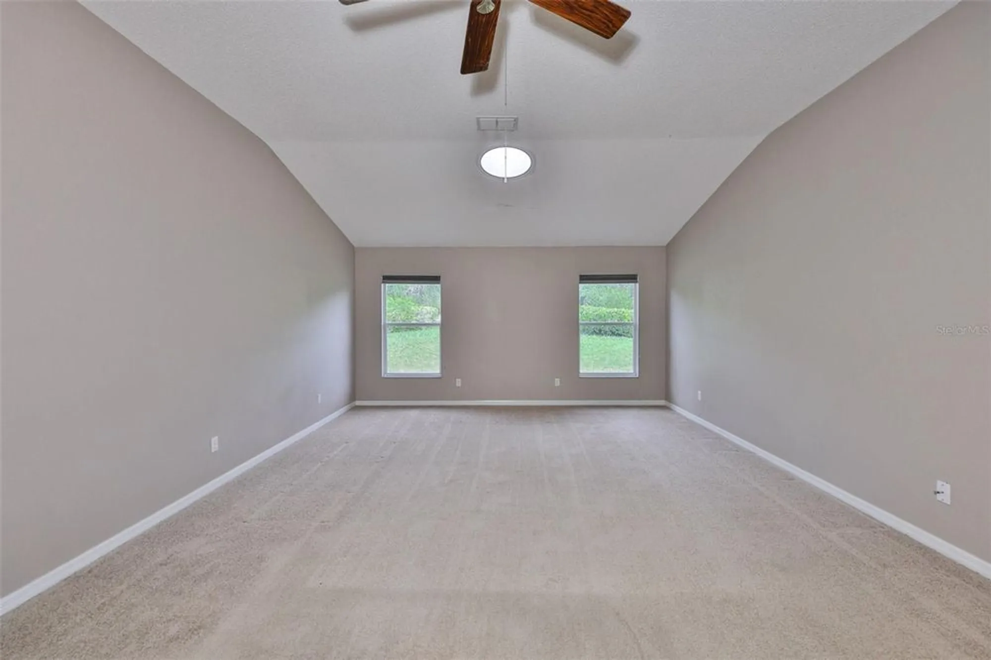 Property Slideshow image 12 of 59 | 920 villeroy greens dr, Sun City Center, FL, 33573