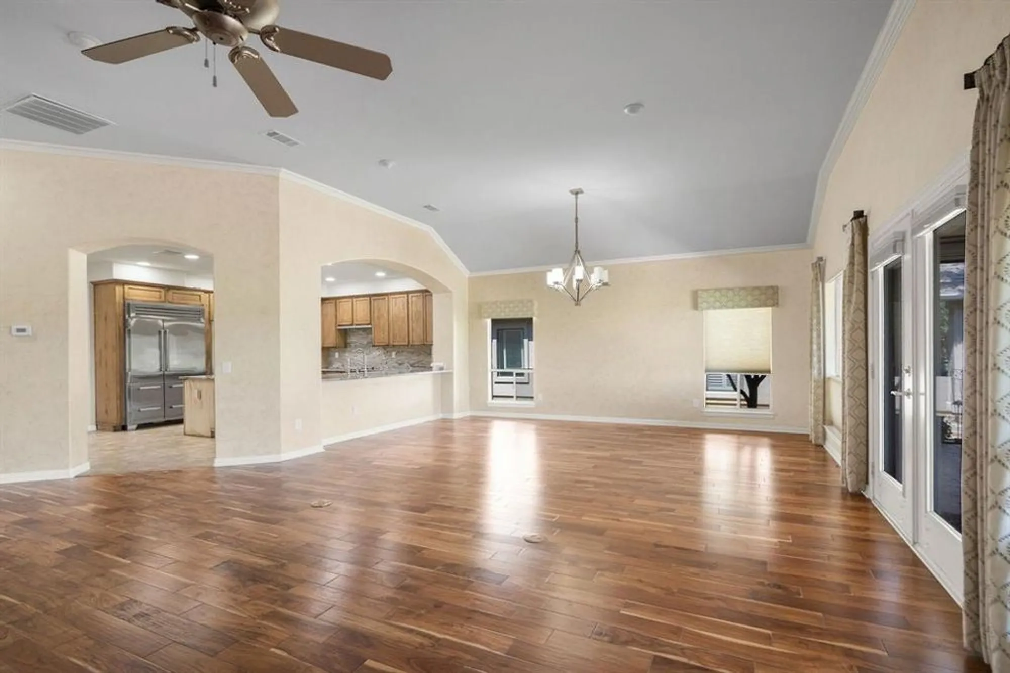 Property Slideshow image 6 of 34 | 9009 gardenia dr, Denton, TX, 76207