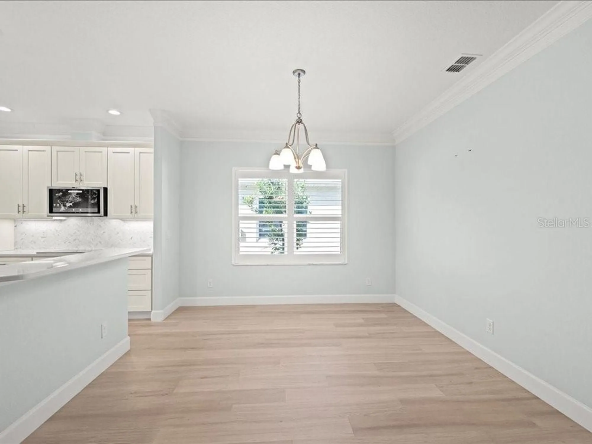 Property Slideshow image 20 of 47 | 552 box elder ct, Englewood, FL, 34223