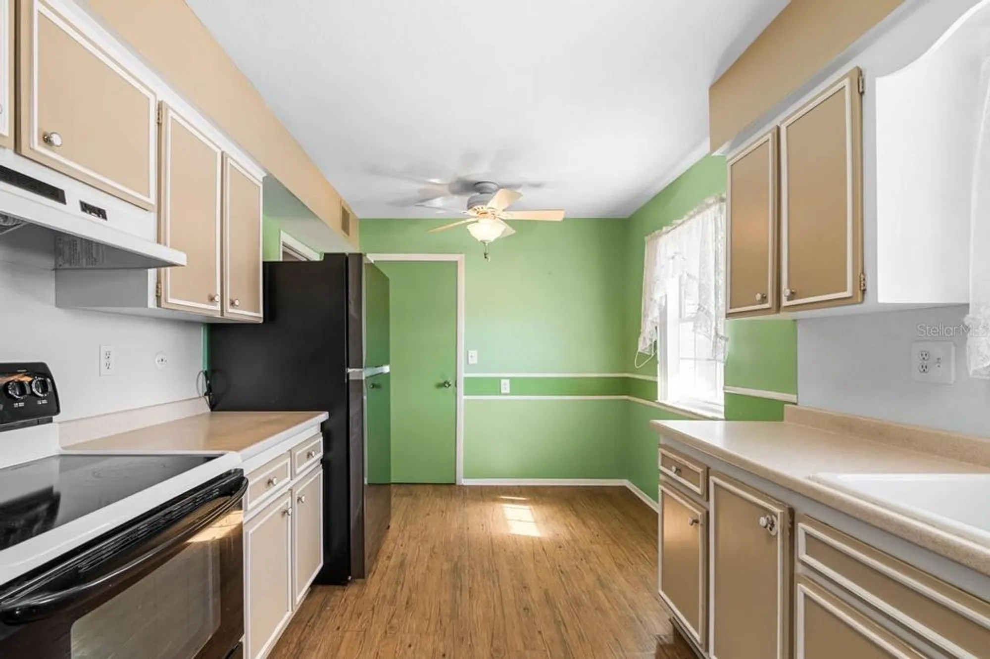 Property Slideshow image 25 of 80 | 829 fox hills dr, Sun City Center, FL, 33573