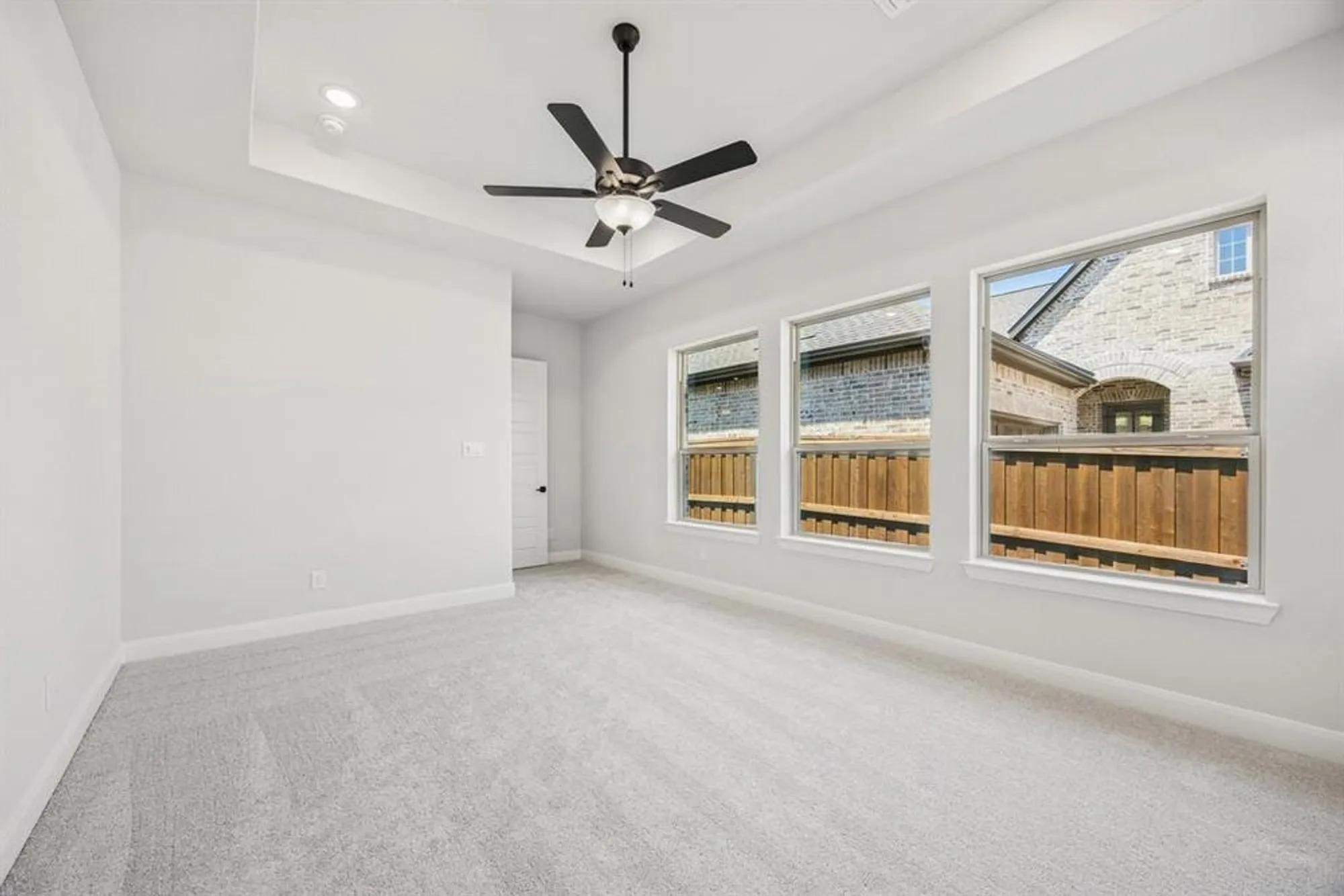 Property Slideshow image 27 of 30 | 2065 spotted fawn dr, Arlington, TX, 76005