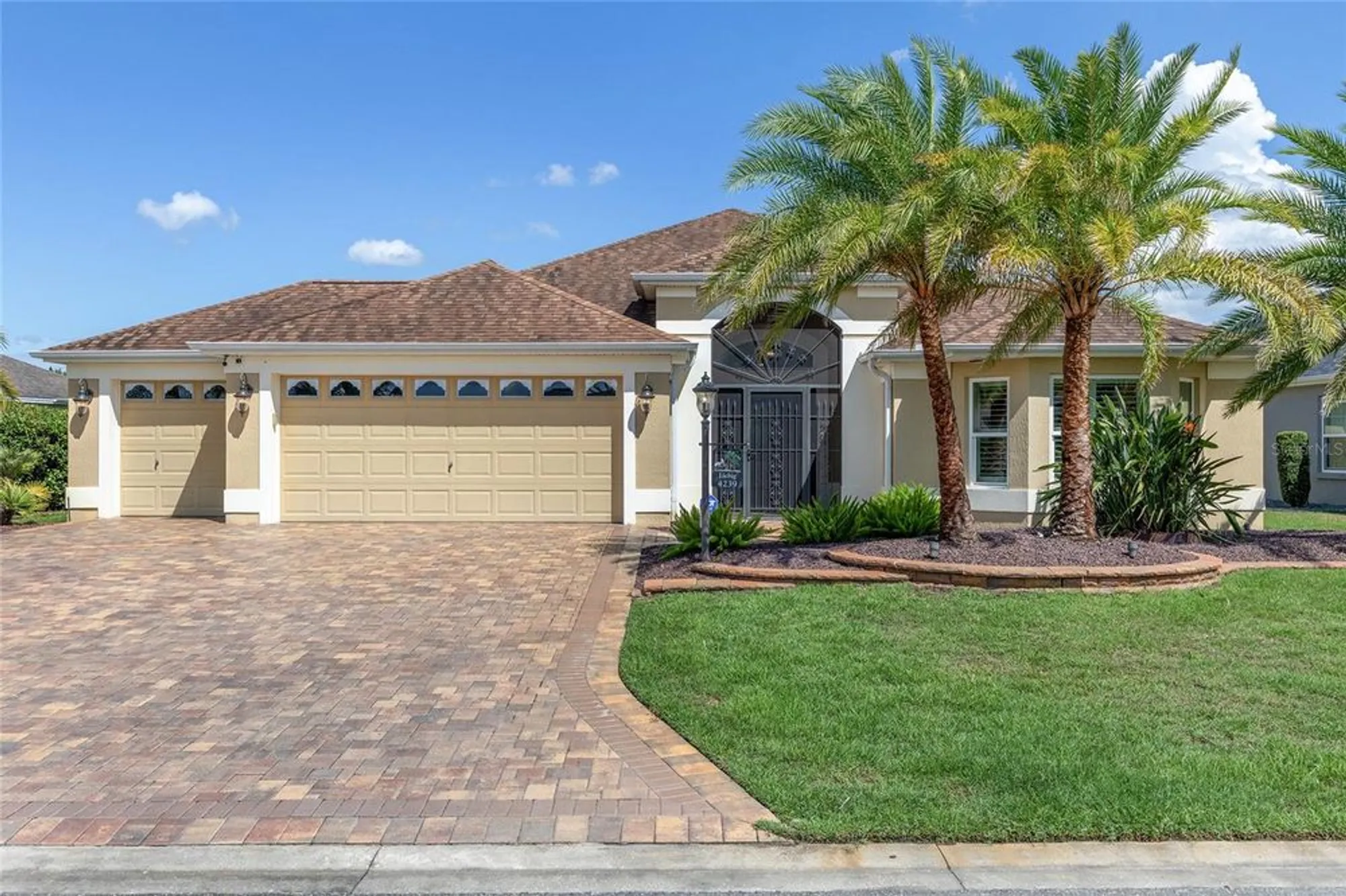 Property Slideshow image 1 of 66 | 4239 deskin ln, The Villages, FL, 32163