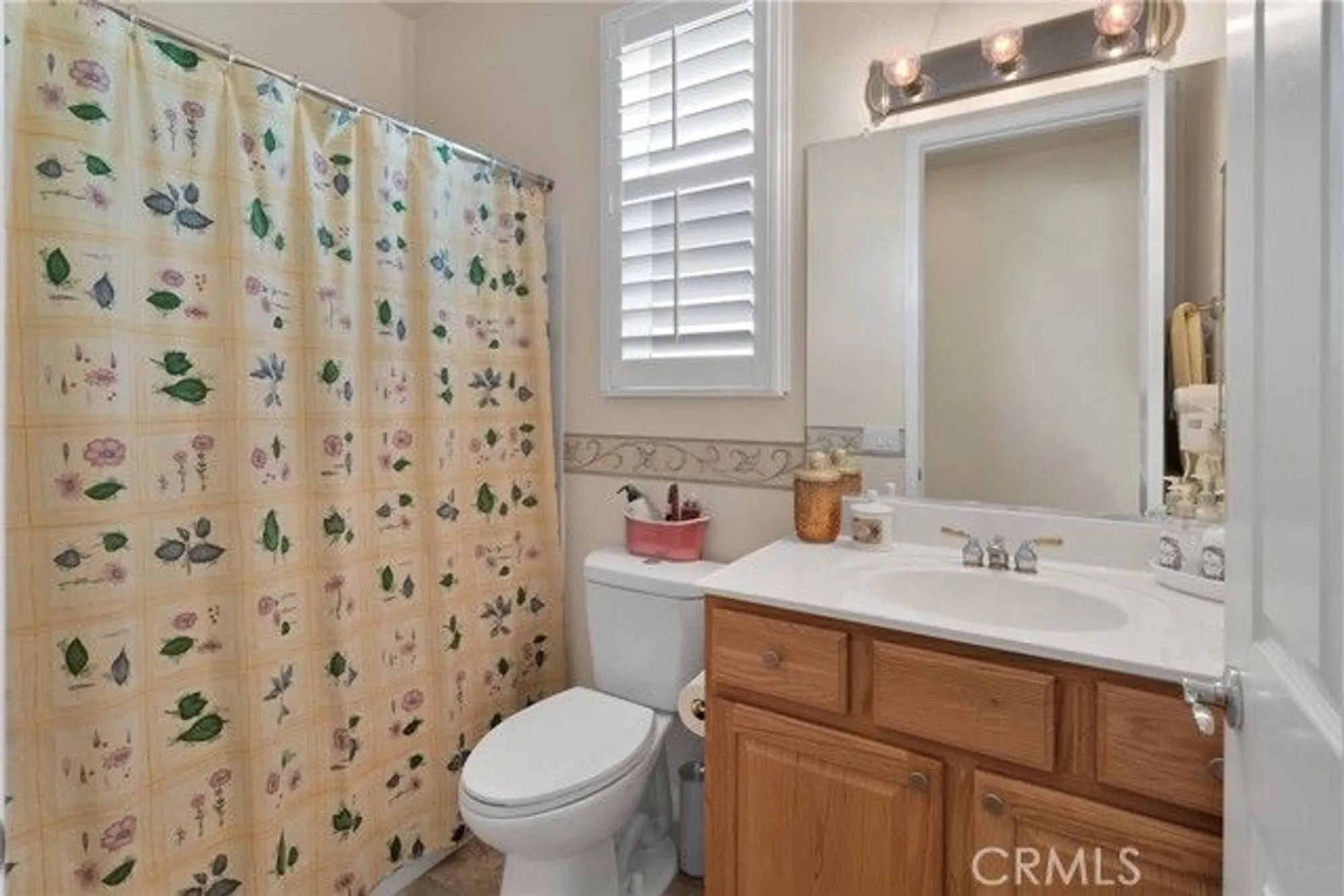 Property Slideshow image 16 of 45 | 11170 avonlea rd, Apple Valley, CA, 92308