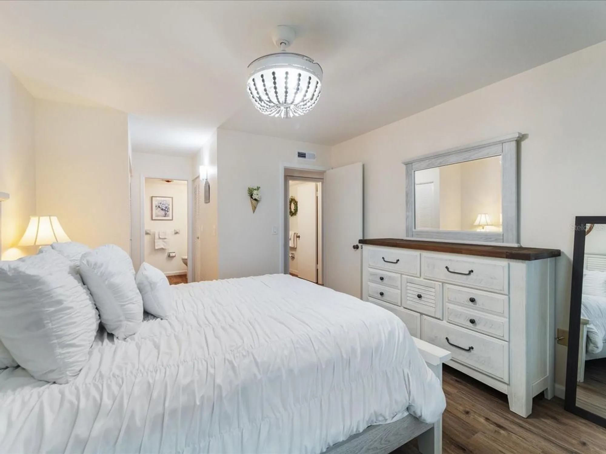 Property Slideshow image 16 of 41 | 2290 aaron st apt 312, Port Charlotte, FL, 33952