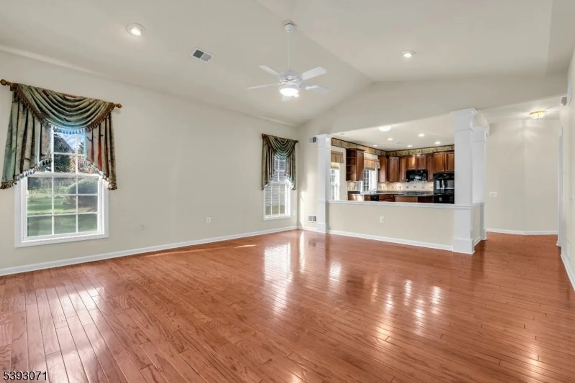 Property Slideshow image 26 of 45 | 212 sherwood ct, Somerset, NJ, 08873