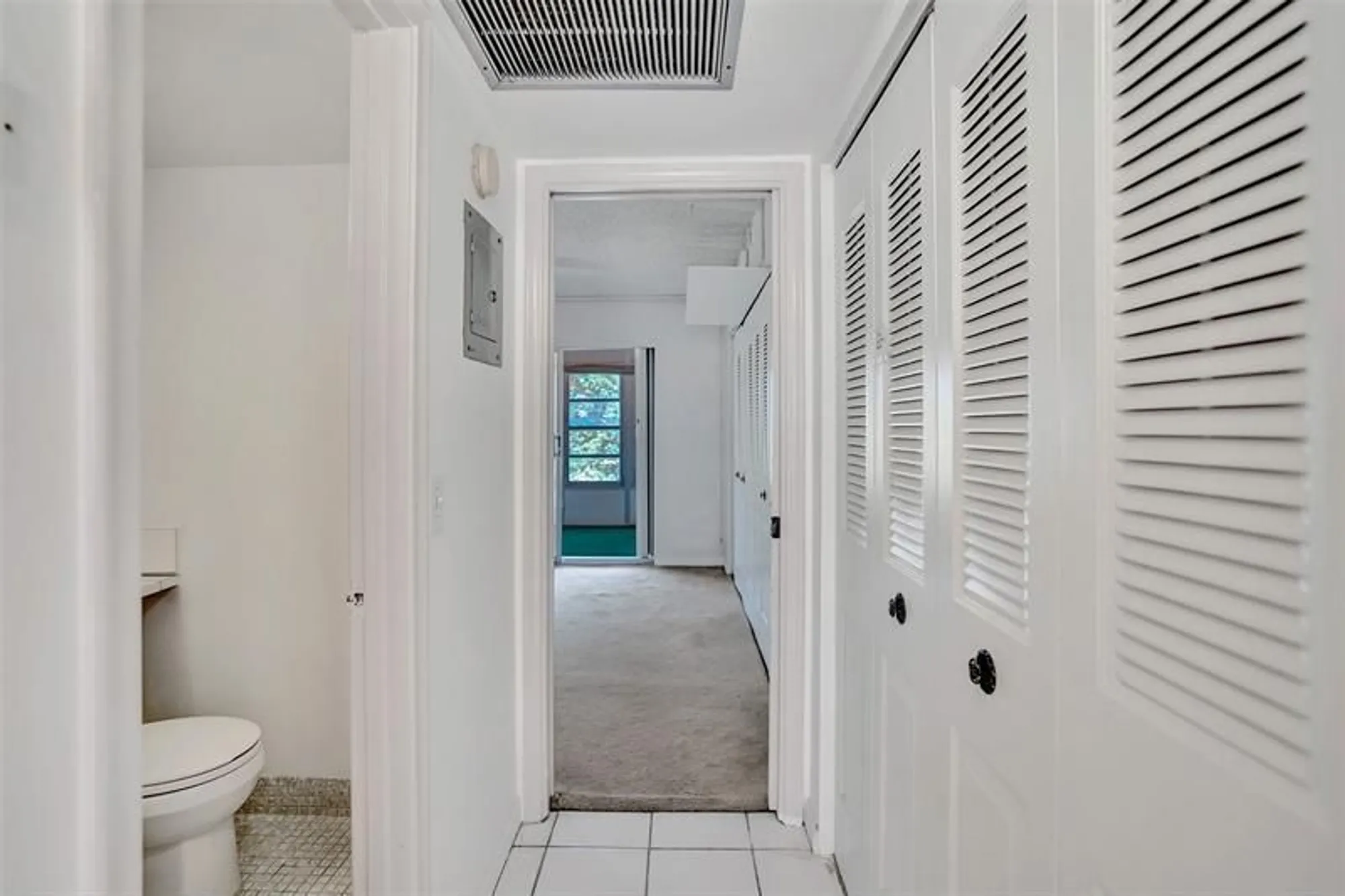 Property Slideshow image 17 of 38 | 3038 berkshire b # 3038, Deerfield Beach, FL, 33442