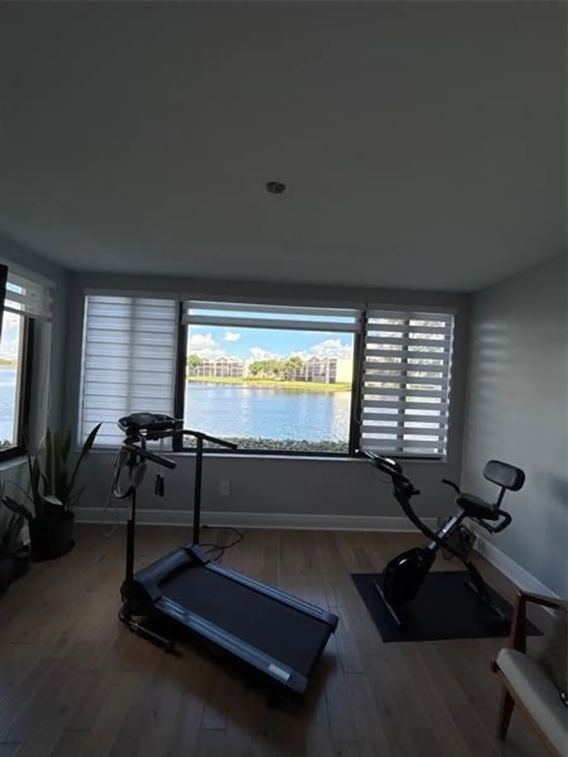 Property Slideshow image 15 of 27 | 10724 w clairmont cir # 10724, Tamarac, FL, 33321