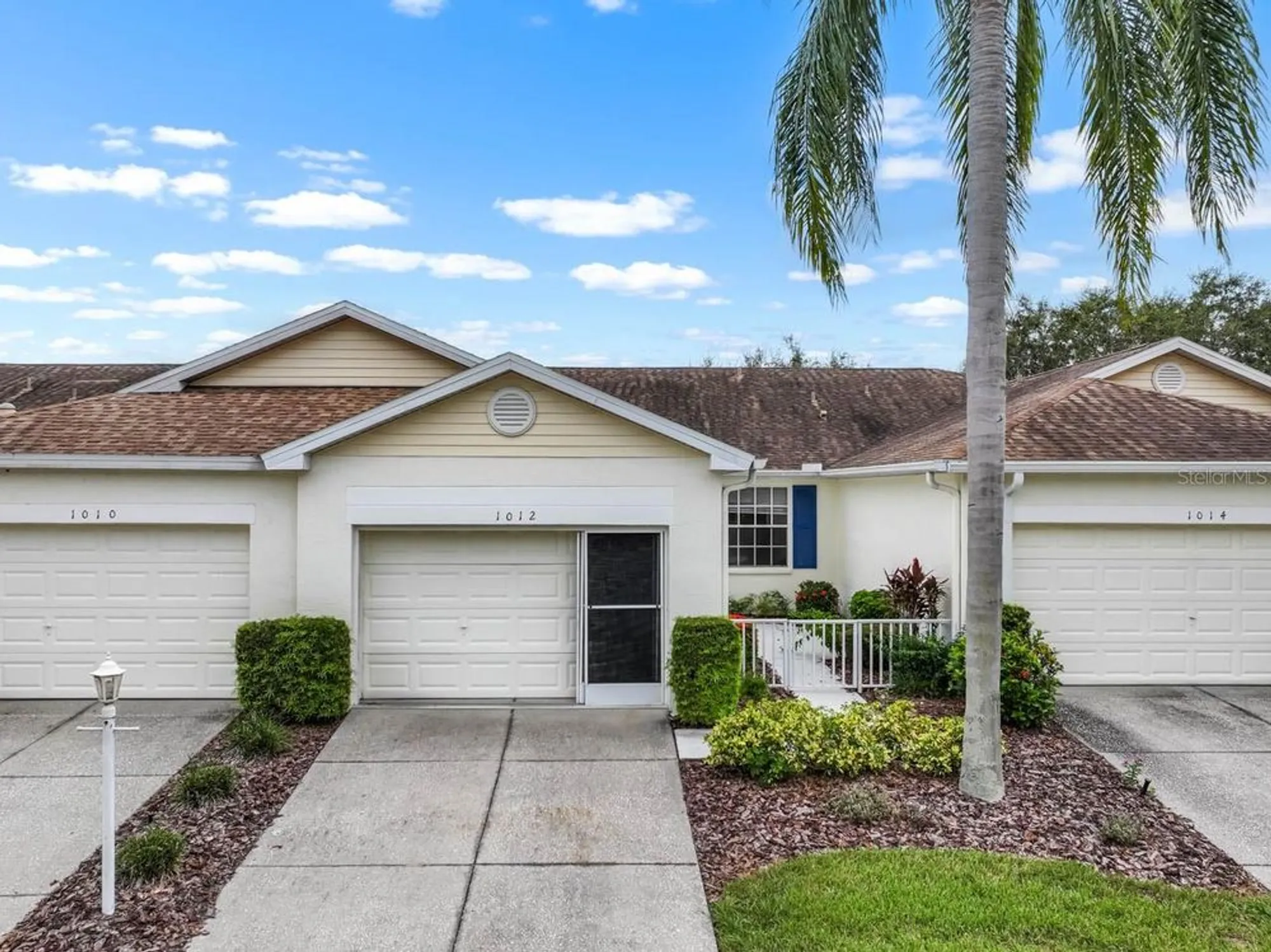 Property Slideshow image 43 of 47 | 1012 radison lake ct 59, Sun City Center, FL, 33573