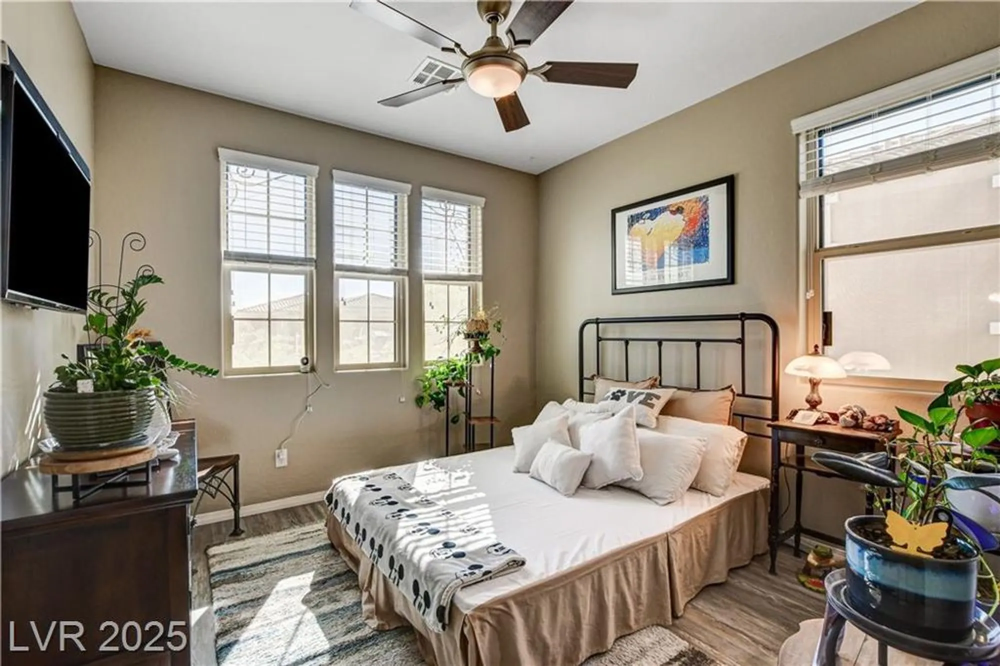Property Slideshow image 6 of 63 | 3712 corte bella hills ave, North Las Vegas, NV, 89081