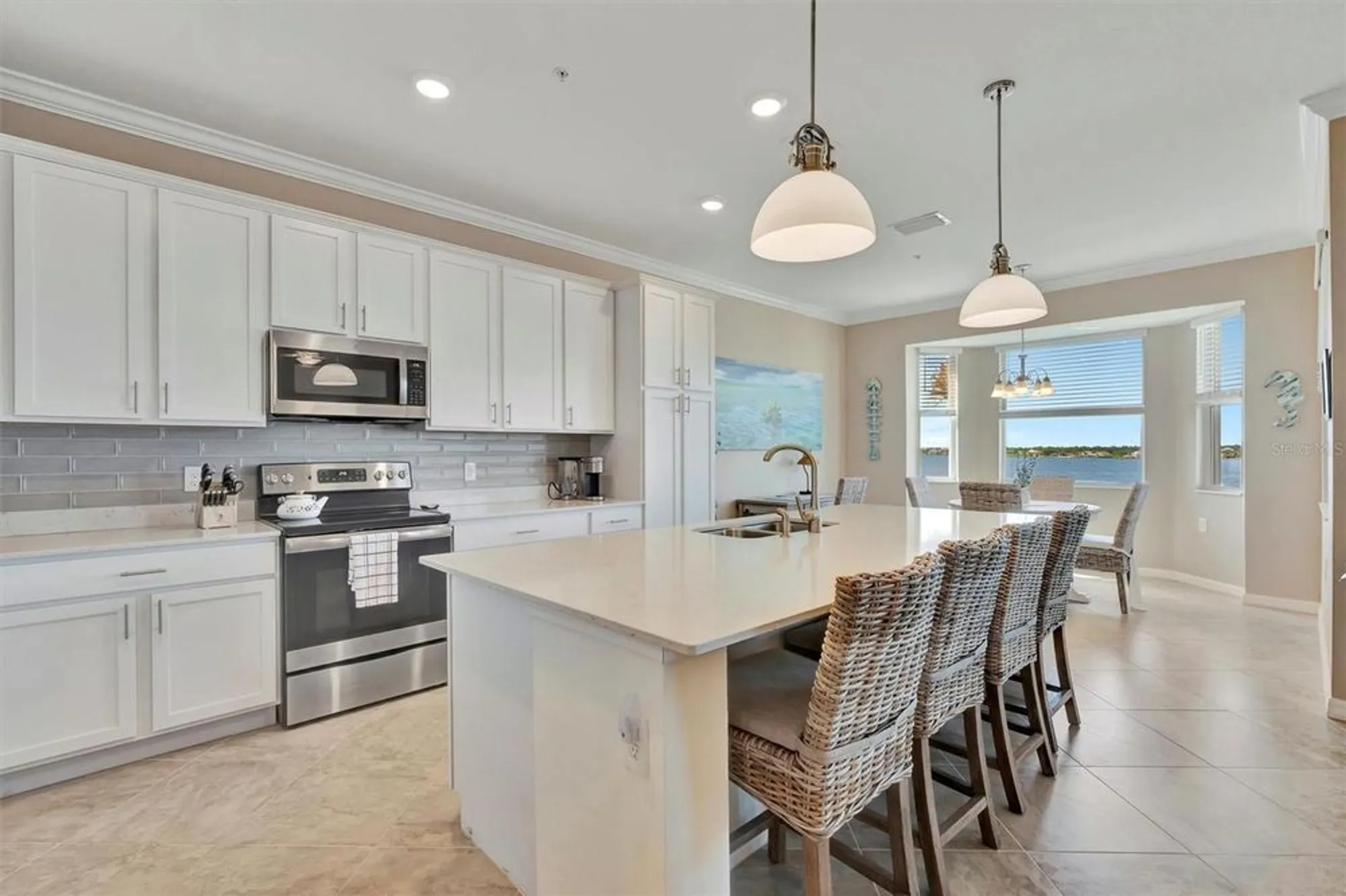 Property Slideshow image 9 of 67 | 1020 tidewater shores loop 405, Bradenton, FL, 34208