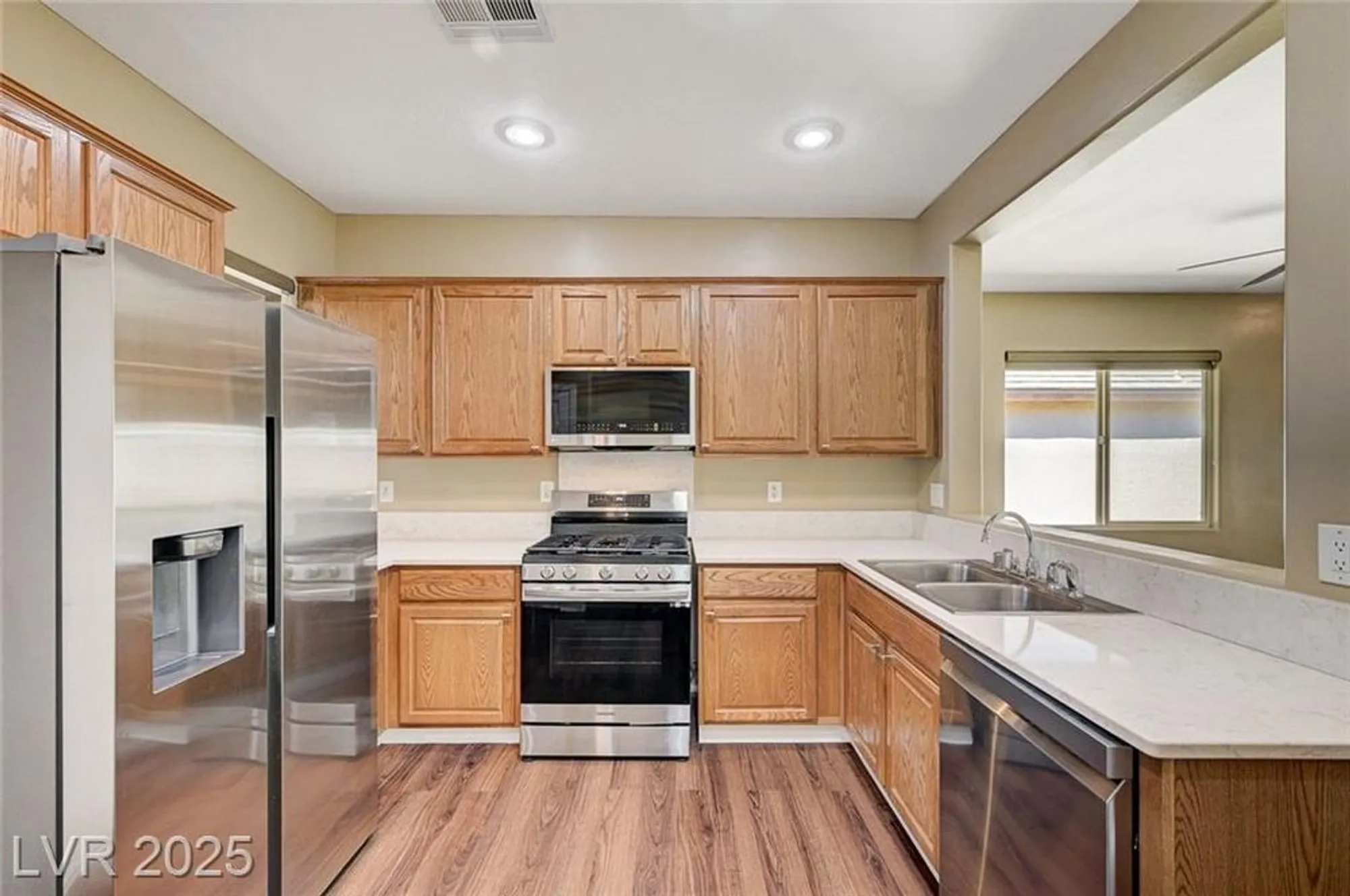 Property Slideshow image 19 of 61 | 2496 serene moon dr, Henderson, NV, 89044