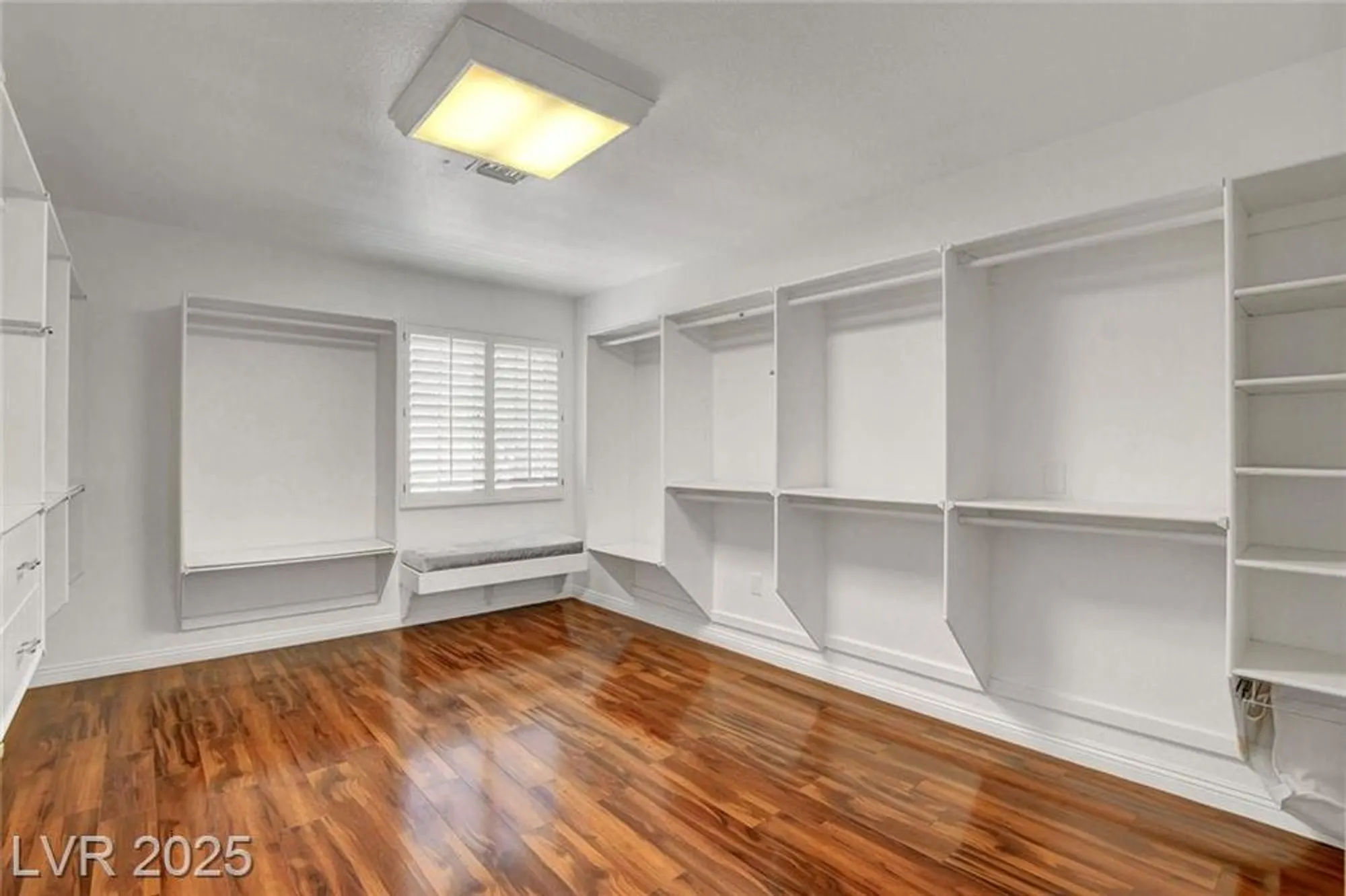 Property Slideshow image 38 of 54 | 2505 palmridge dr, Las Vegas, NV, 89134