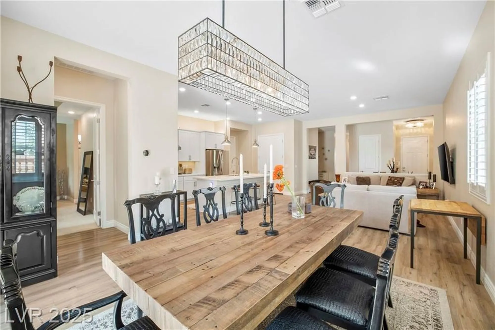 Property Slideshow image 14 of 45 | 10631 silver pond ave, Las Vegas, NV, 89135