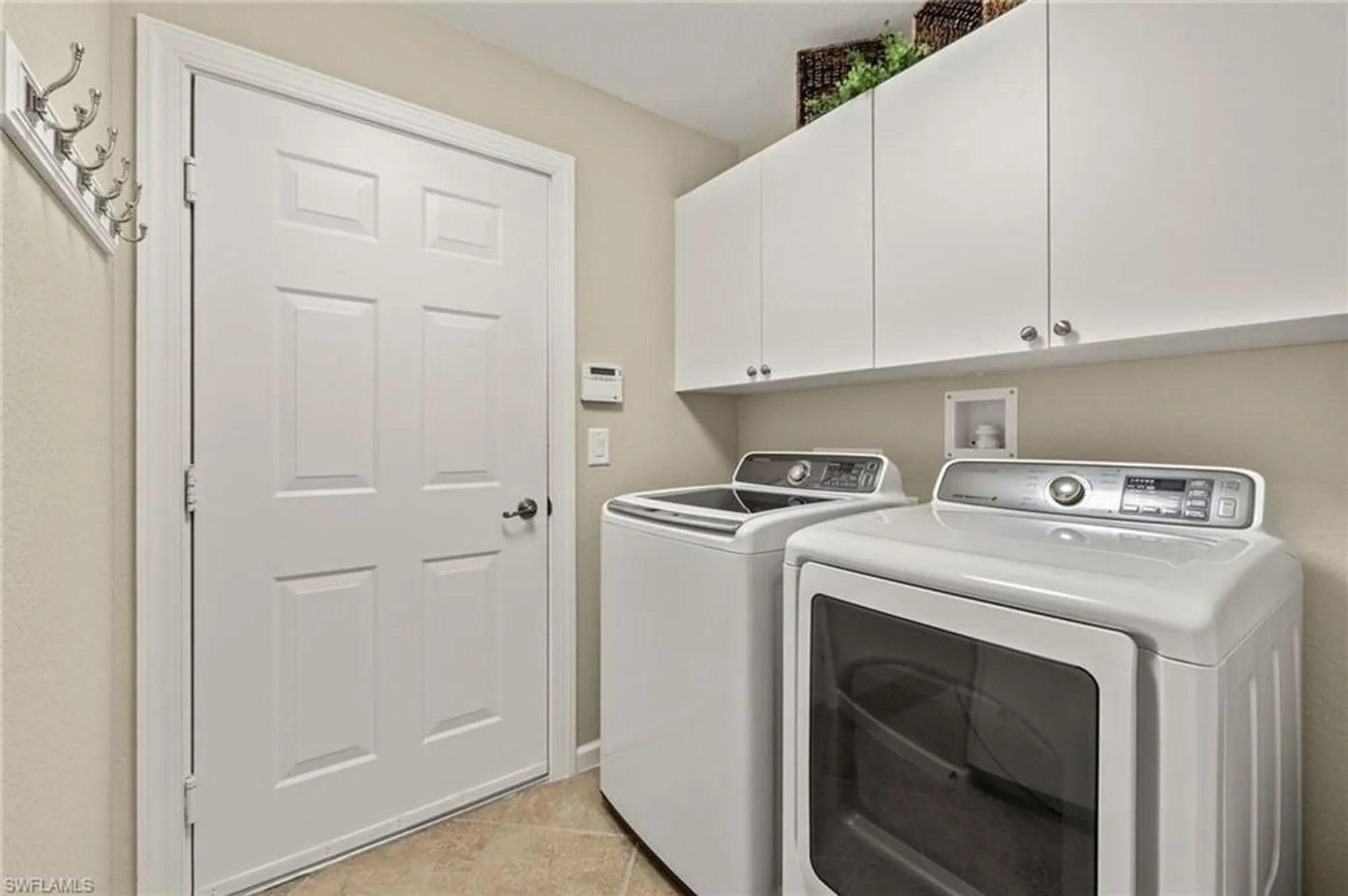 Property Slideshow image 24 of 39 | 13002 pennington pl 101, Fort Myers, FL, 33913
