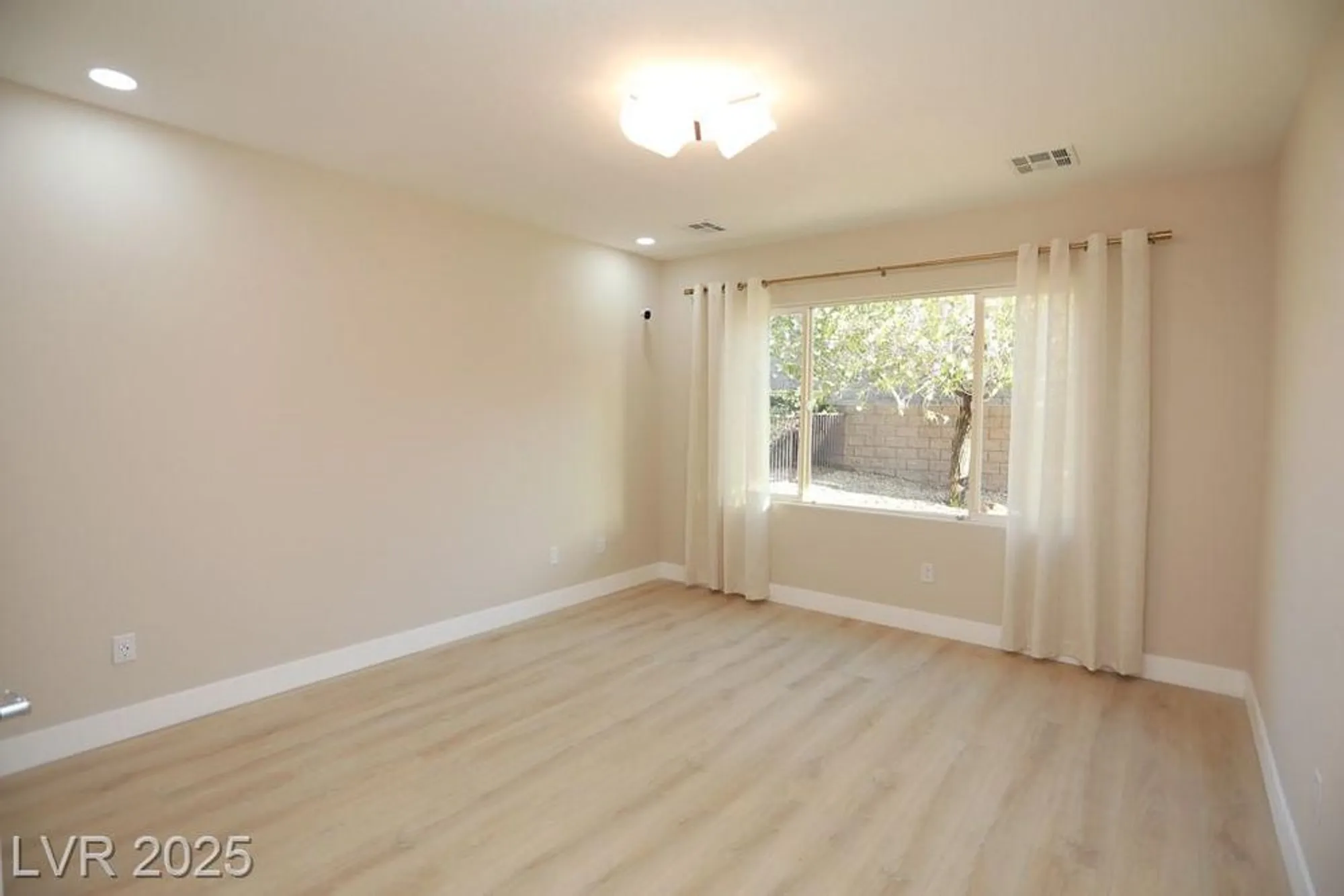 Property Slideshow image 15 of 41 | 2623 red planet st, Henderson, NV, 89044