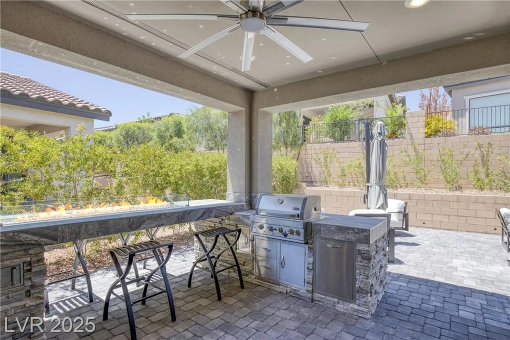 Property Slideshow image 31 of 44 | 25 red creek bluff st, Henderson, NV, 89011