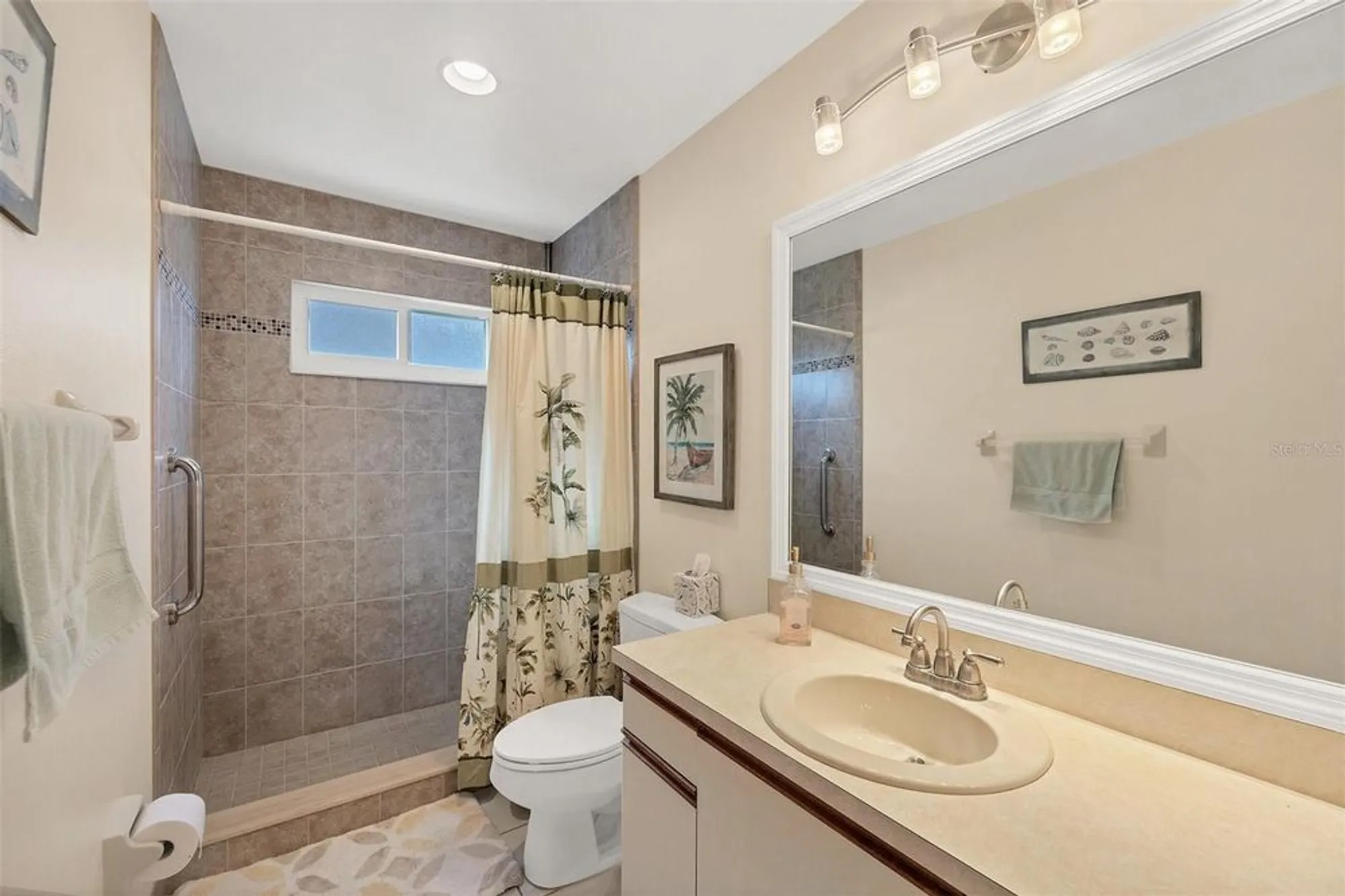 Property Slideshow image 17 of 44 | 618 deerwood ave, Englewood, FL, 34223