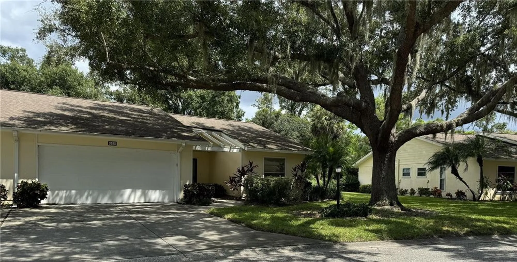 Property Slideshow image 3 of 26 | 3925 oakhurst blvd 3010, Sarasota, FL, 34233