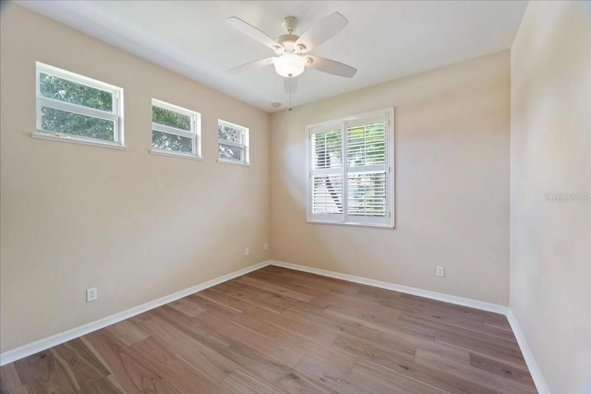 Property Slideshow image 22 of 39 | 10662 camarelle cir, Fort Myers, FL, 33913