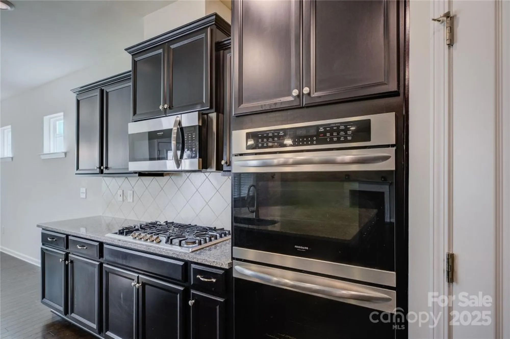 Property Slideshow image 15 of 48 | 15429 topanga dr, Charlotte, NC, 28278