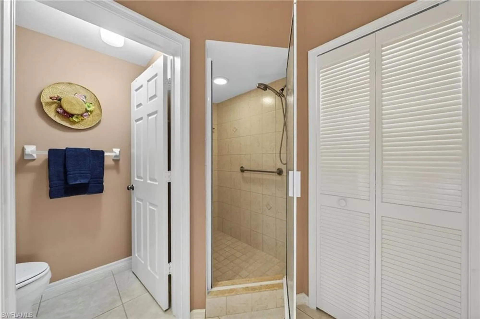 Property Slideshow image 34 of 49 | 4161 sawgrass point dr 104, Bonita Springs, FL, 34134