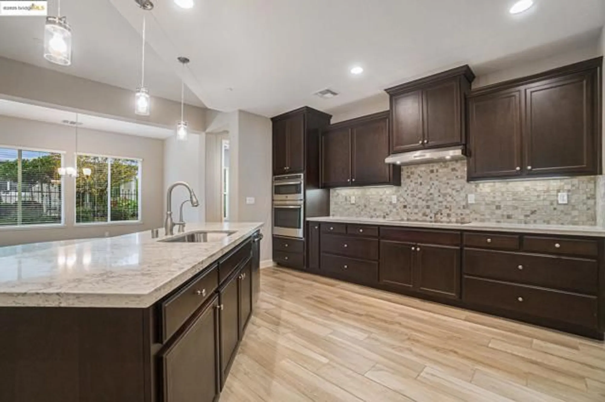 Property Slideshow image 13 of 34 | 415 pelican pl, Rio Vista, CA, 94571