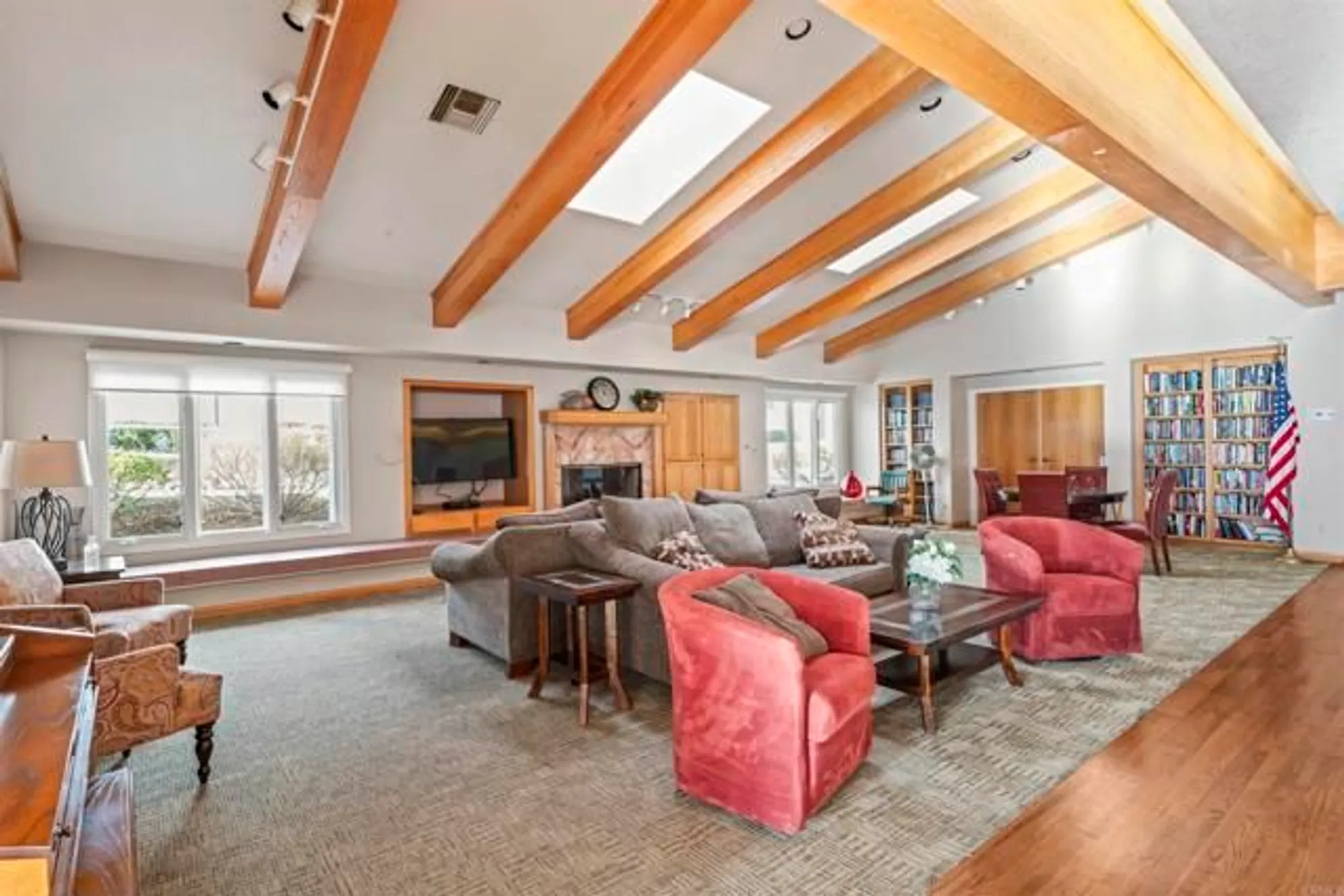 Property Slideshow image 8 of 14 | 6330 genesee ave unit 220, San Diego, CA, 92122