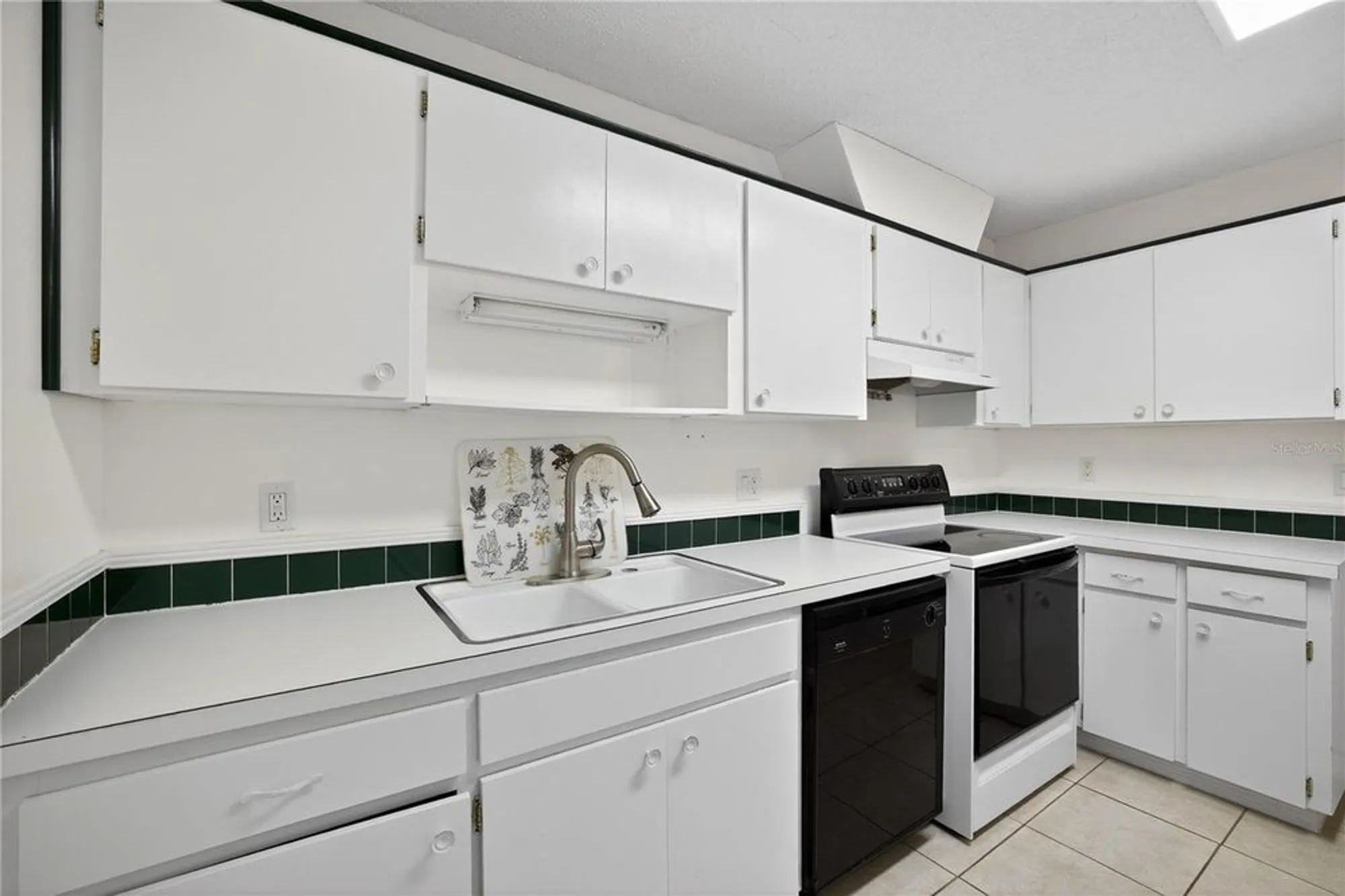 Property Slideshow image 7 of 30 | 1207 eastloch ct, Sun City Center, FL, 33573