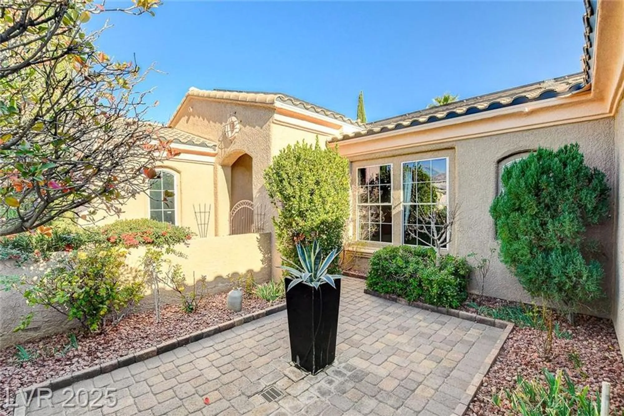 Property Slideshow image 47 of 56 | 5152 vincitor st, Las Vegas, NV, 89135