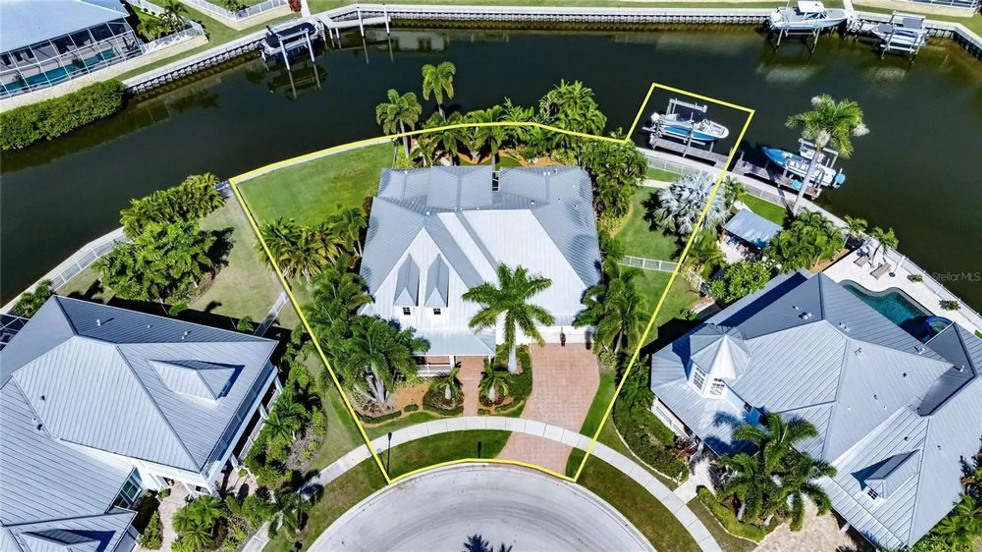 Property Slideshow image 3 of 6 | 629 mirabay blvd, Apollo Beach, FL, 33572