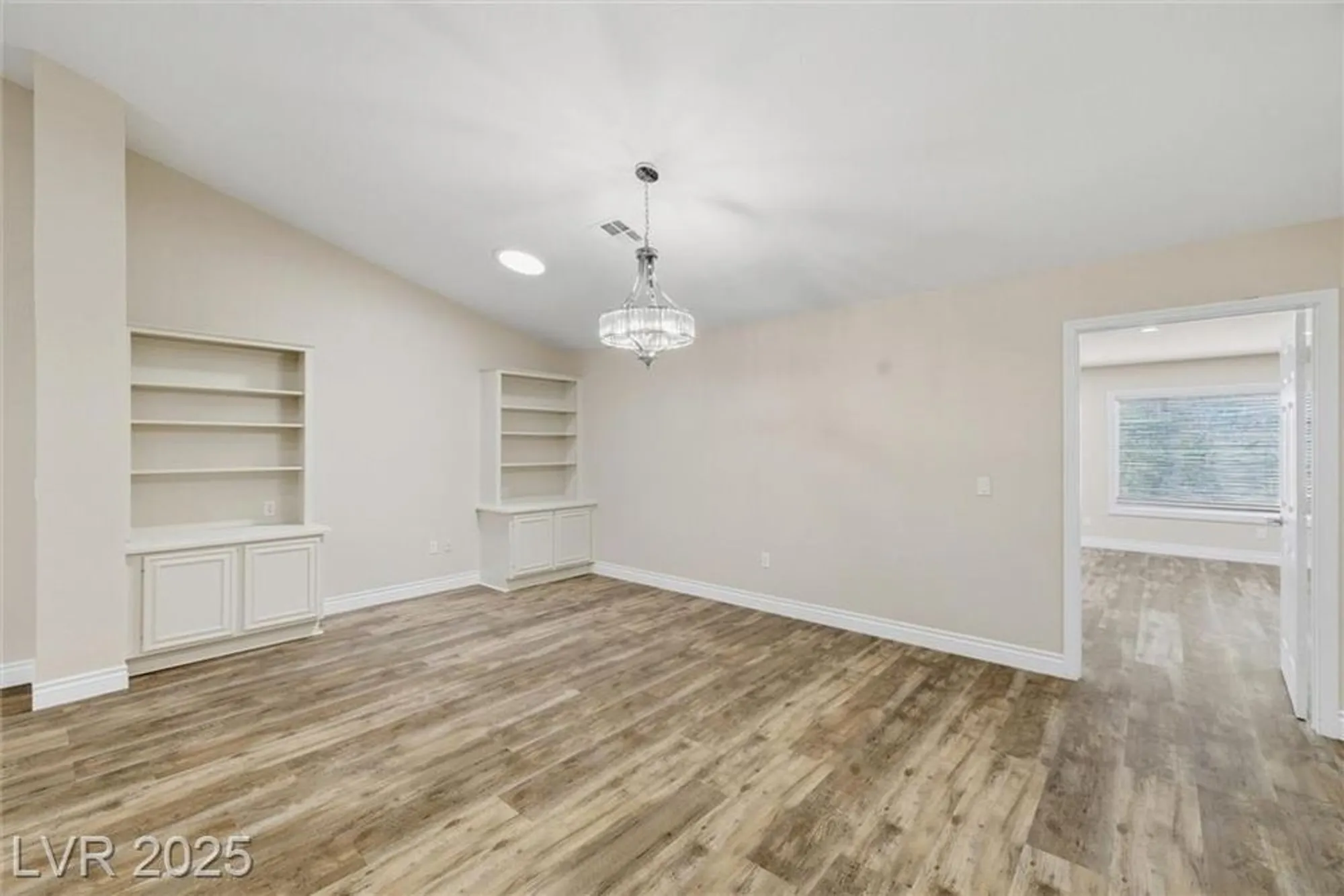 Property Slideshow image 27 of 66 | 3001 merimar dr, Las Vegas, NV, 89134