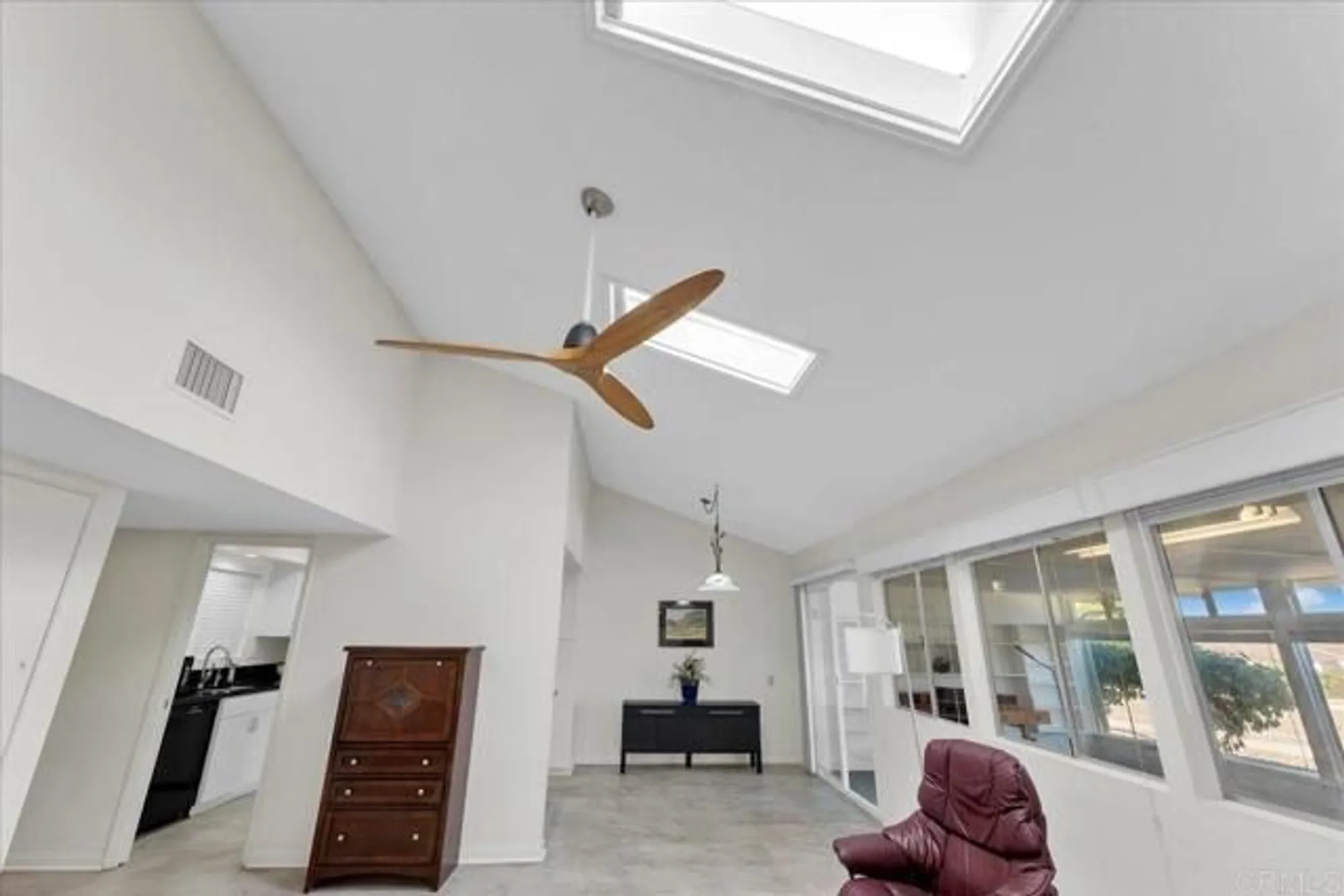 Property Slideshow image 12 of 44 | 3685 vista campana 56, Oceanside, CA, 92057