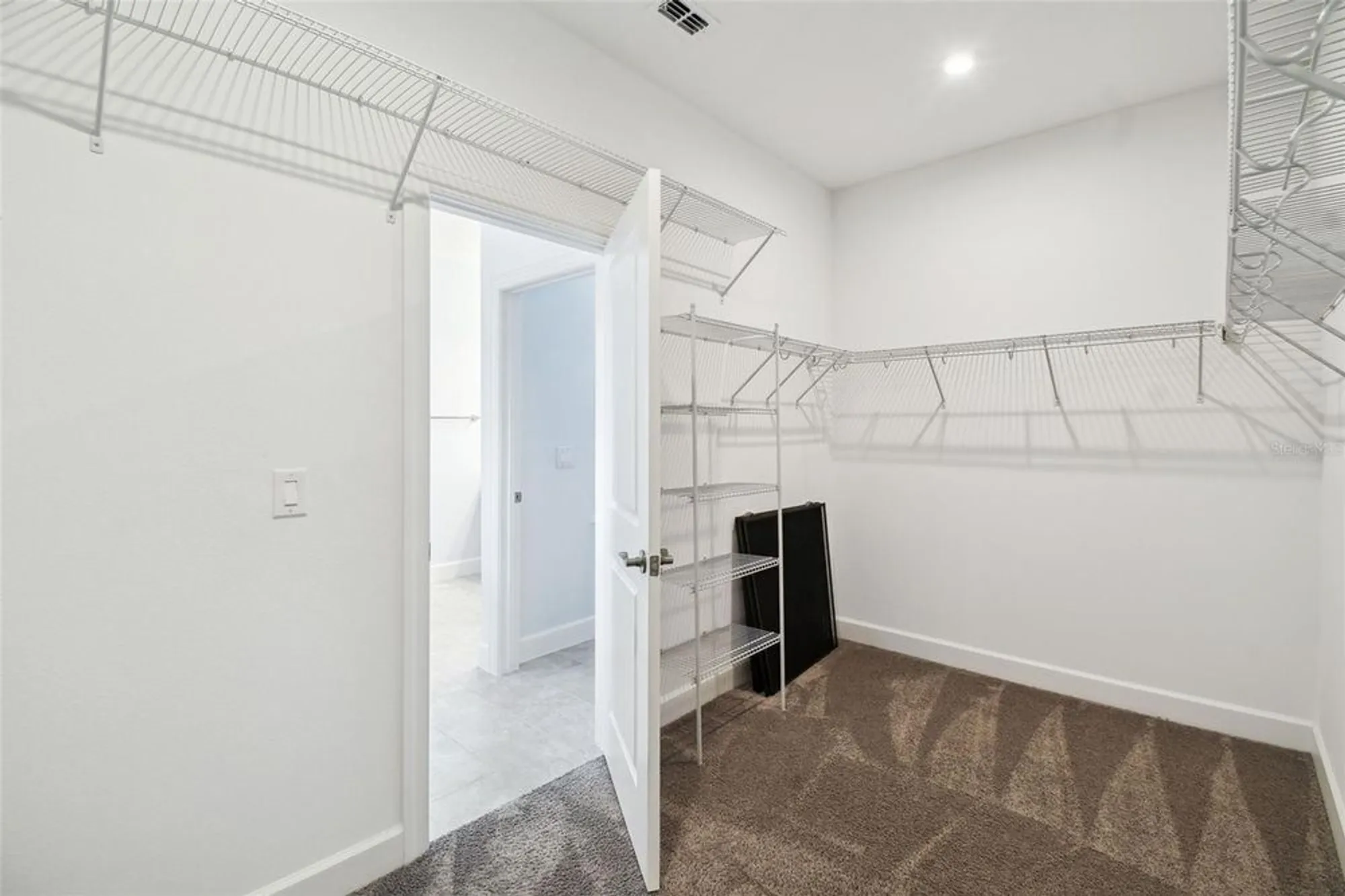 Property Slideshow image 21 of 53 | 204 bella cortina dr, Kissimmee, FL, 34759