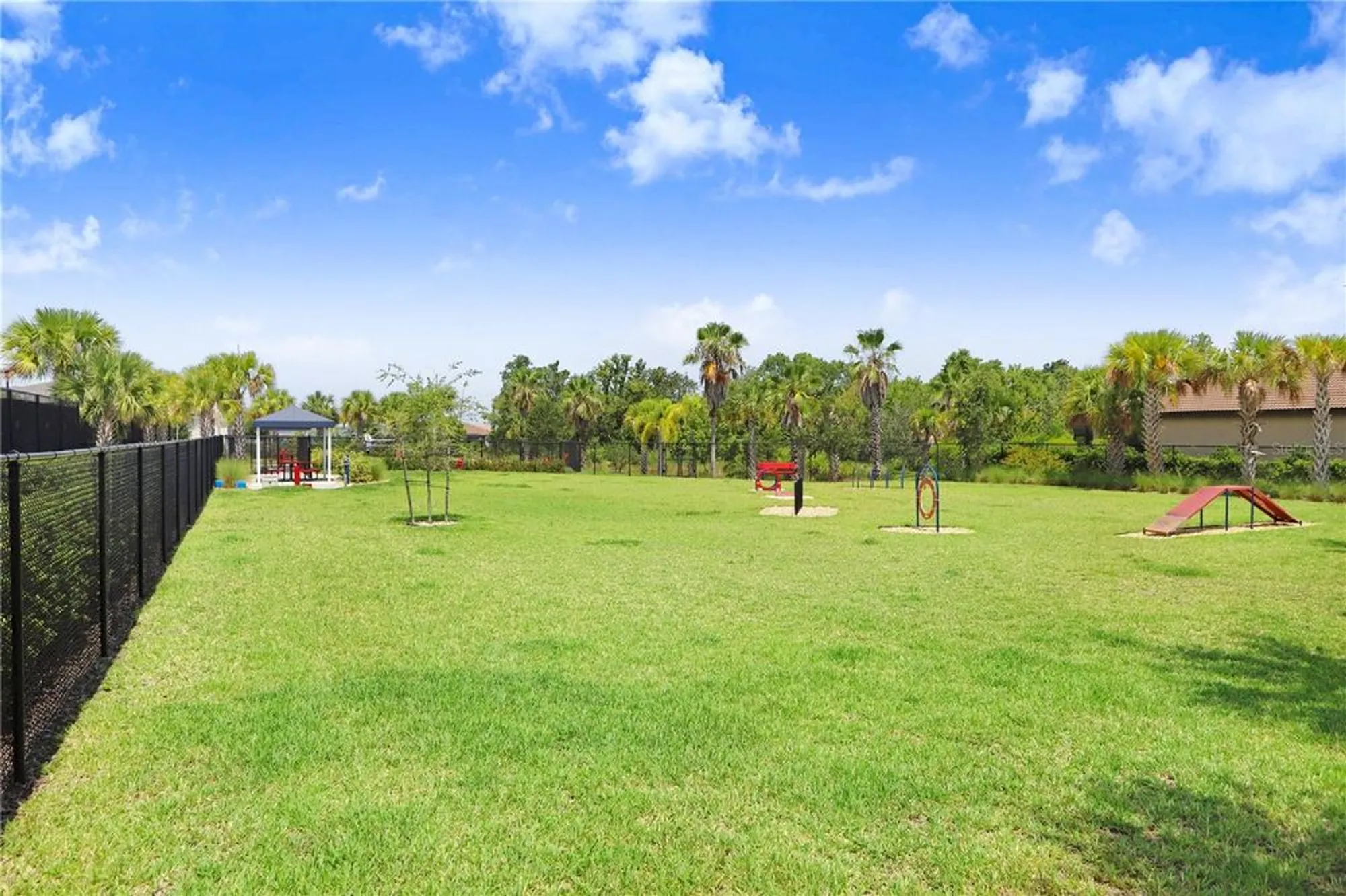 Property Slideshow image 33 of 35 | 4749 avila lakes dr, Wimauma, FL, 33598
