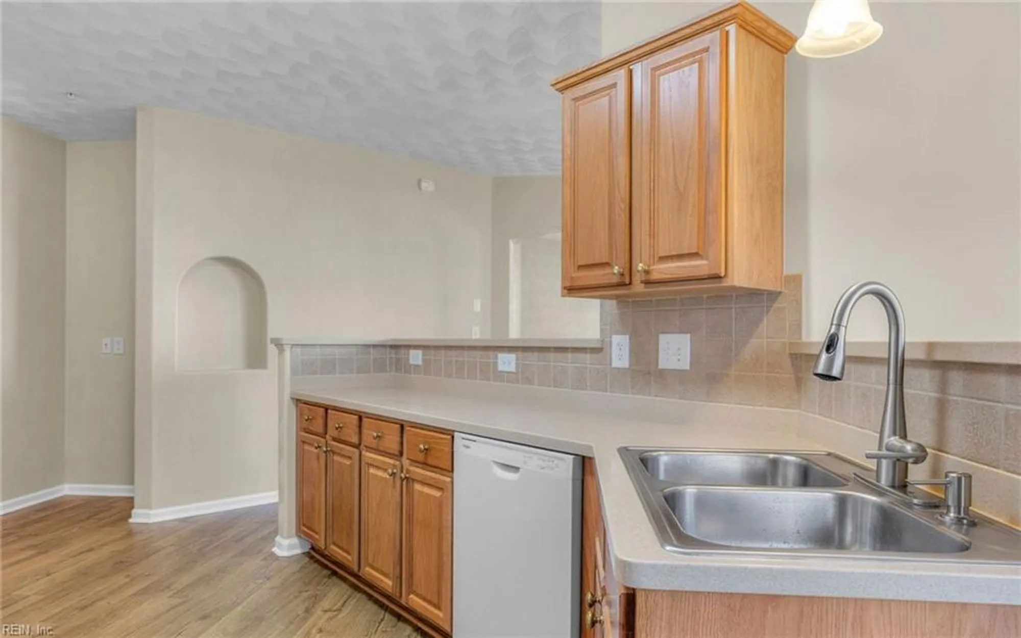 Property Slideshow image 15 of 48 | 2825 loveliness ct, Virginia Beach, VA, 23456