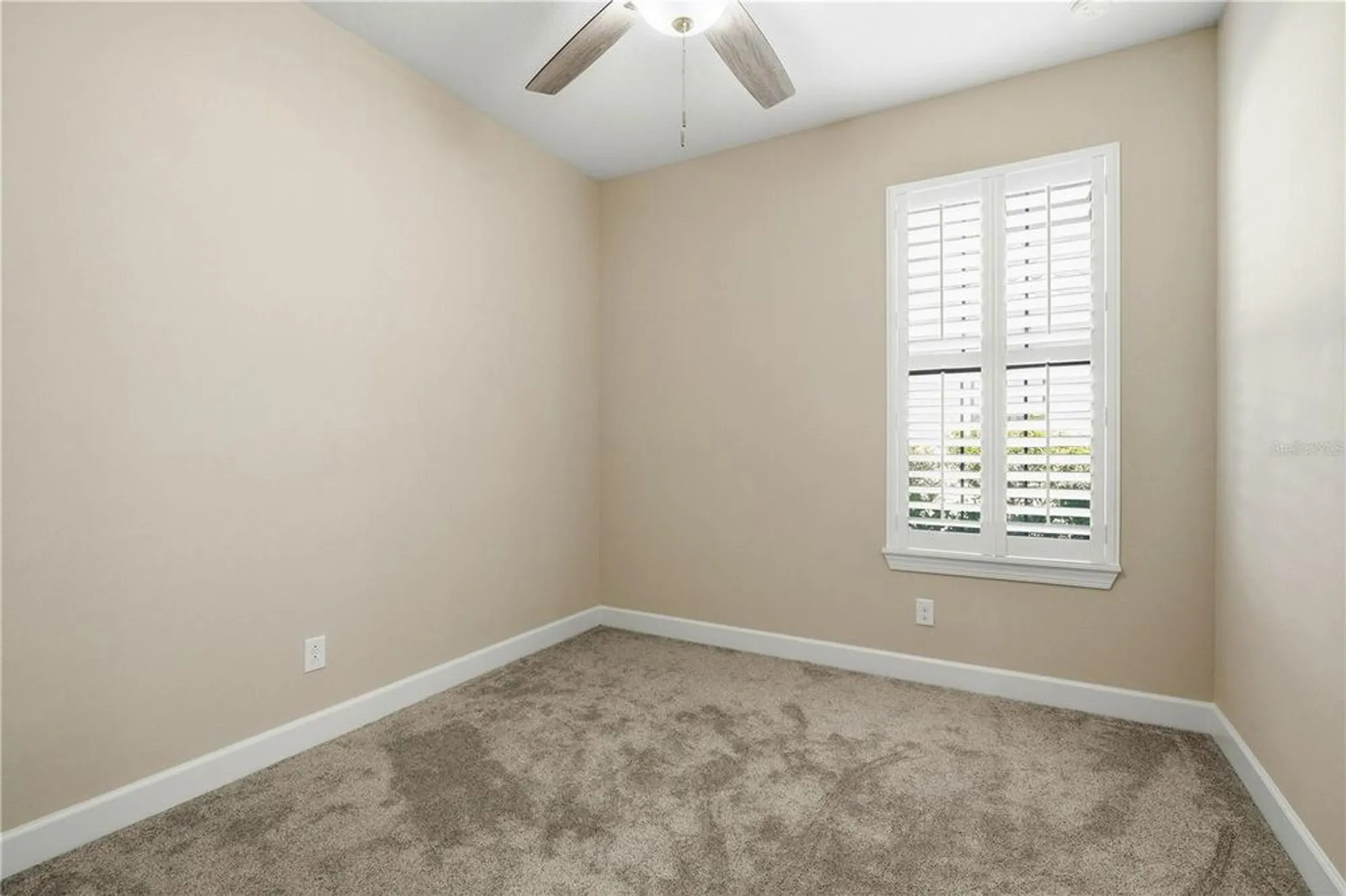 Property Slideshow image 16 of 70 | 20112 sorano hill pl, Tampa, FL, 33647