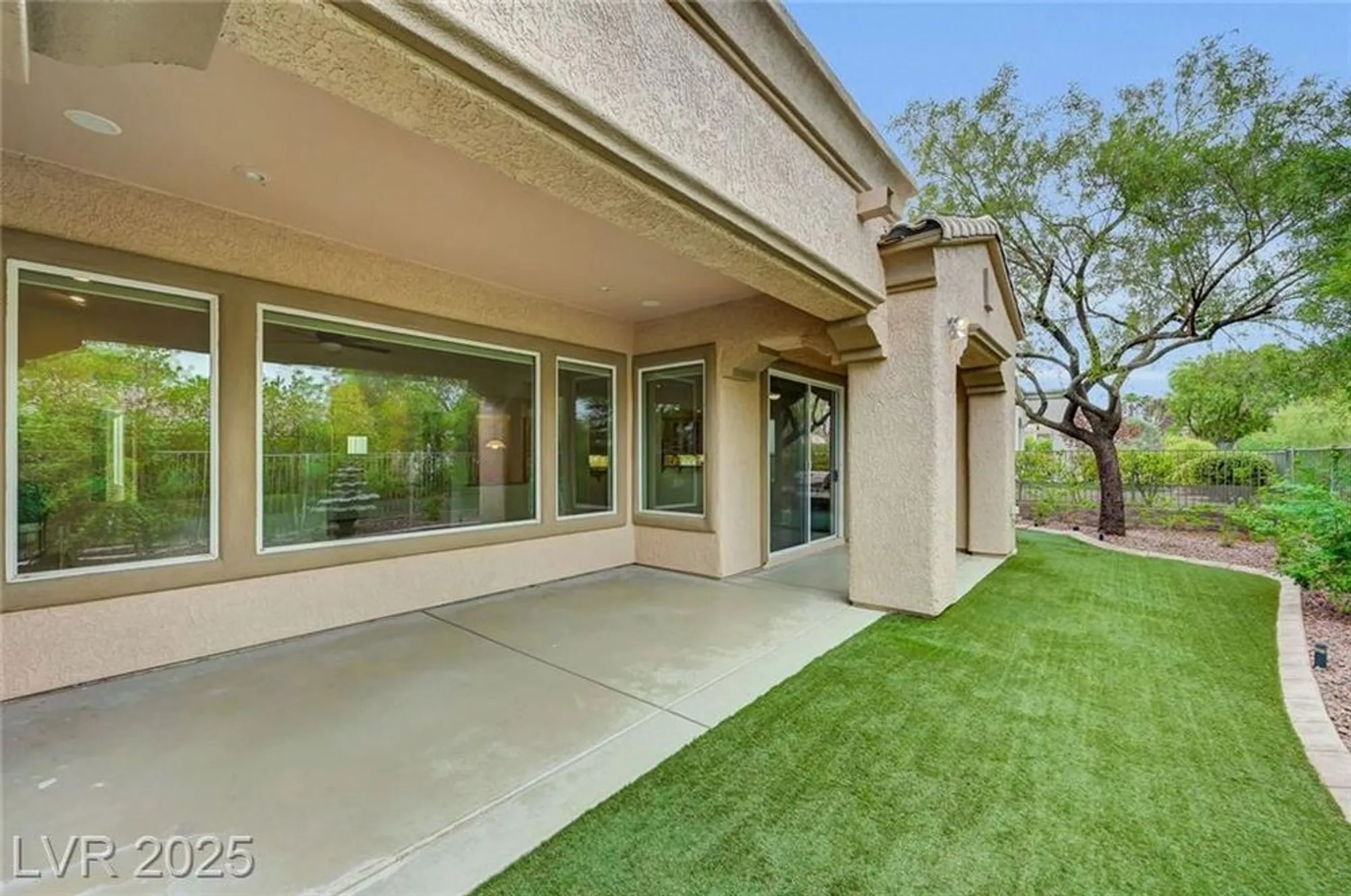 Property Slideshow image 39 of 61 | 4636 riva de romanza st, Las Vegas, NV, 89135