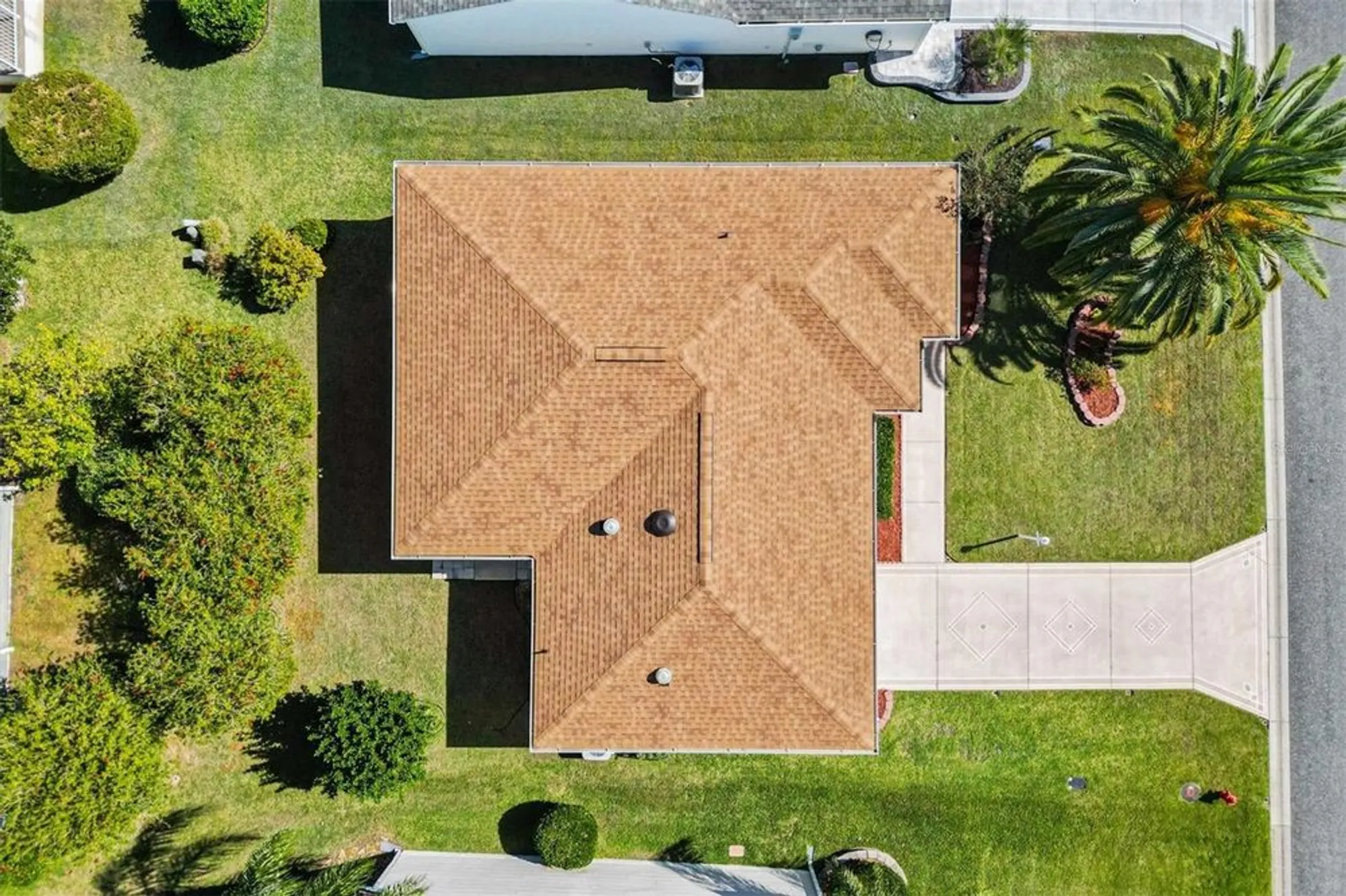 Property Slideshow image 24 of 28 | 2109 harston trl, The Villages, FL, 32162