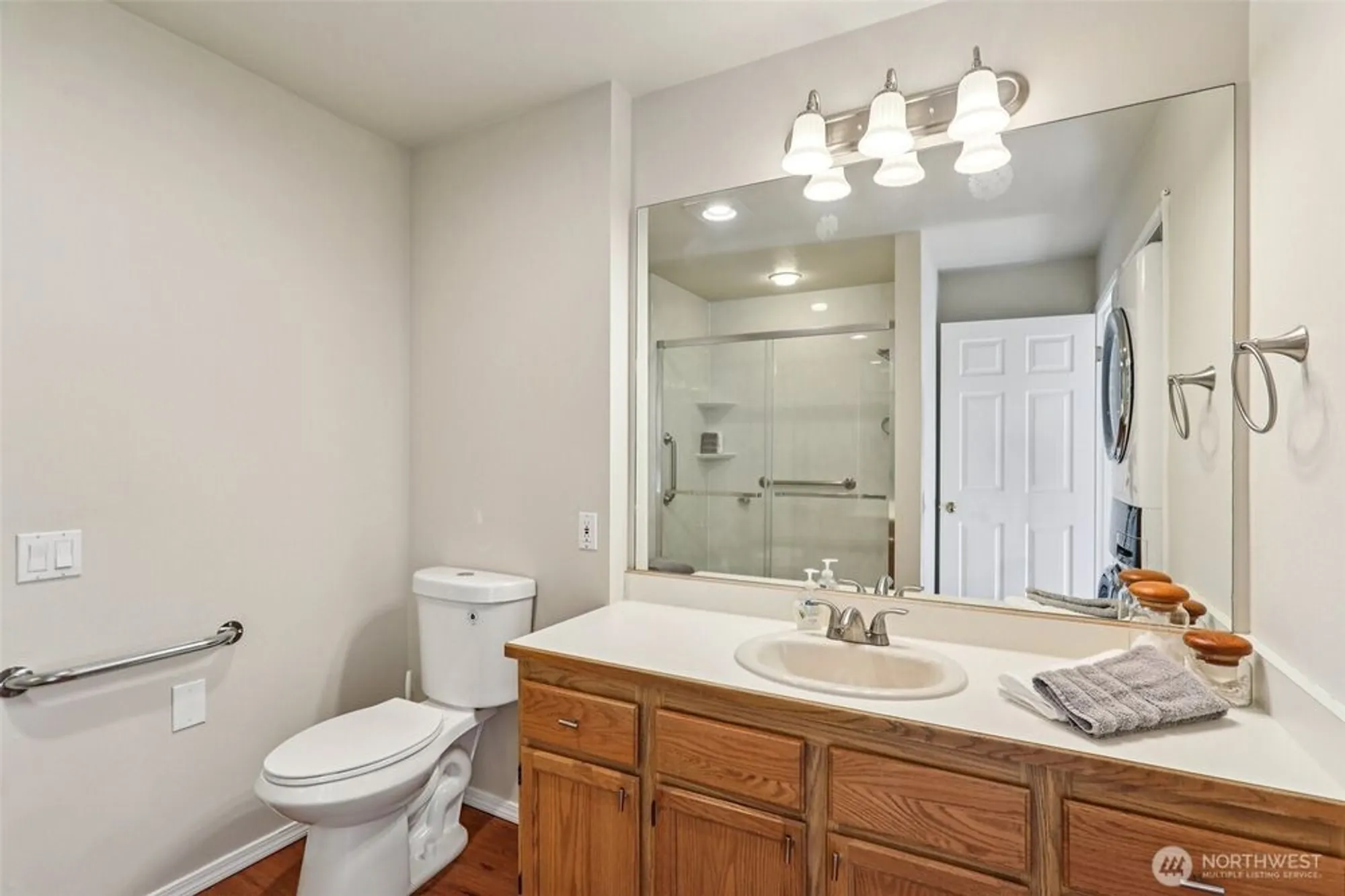 Property Slideshow image 18 of 40 | 4222 221st pl se # 1081, Issaquah, WA, 98029