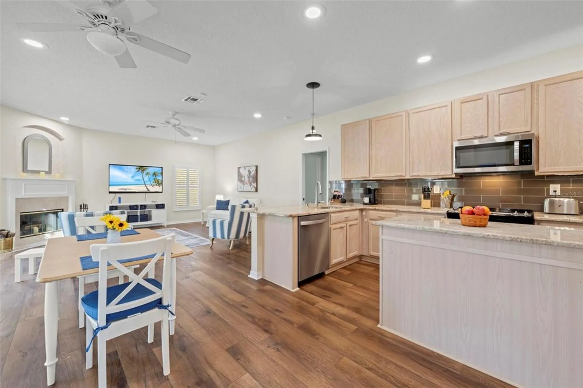 Property Slideshow image 17 of 54 | 332 mcintosh ct, Spring Hill, FL, 34609